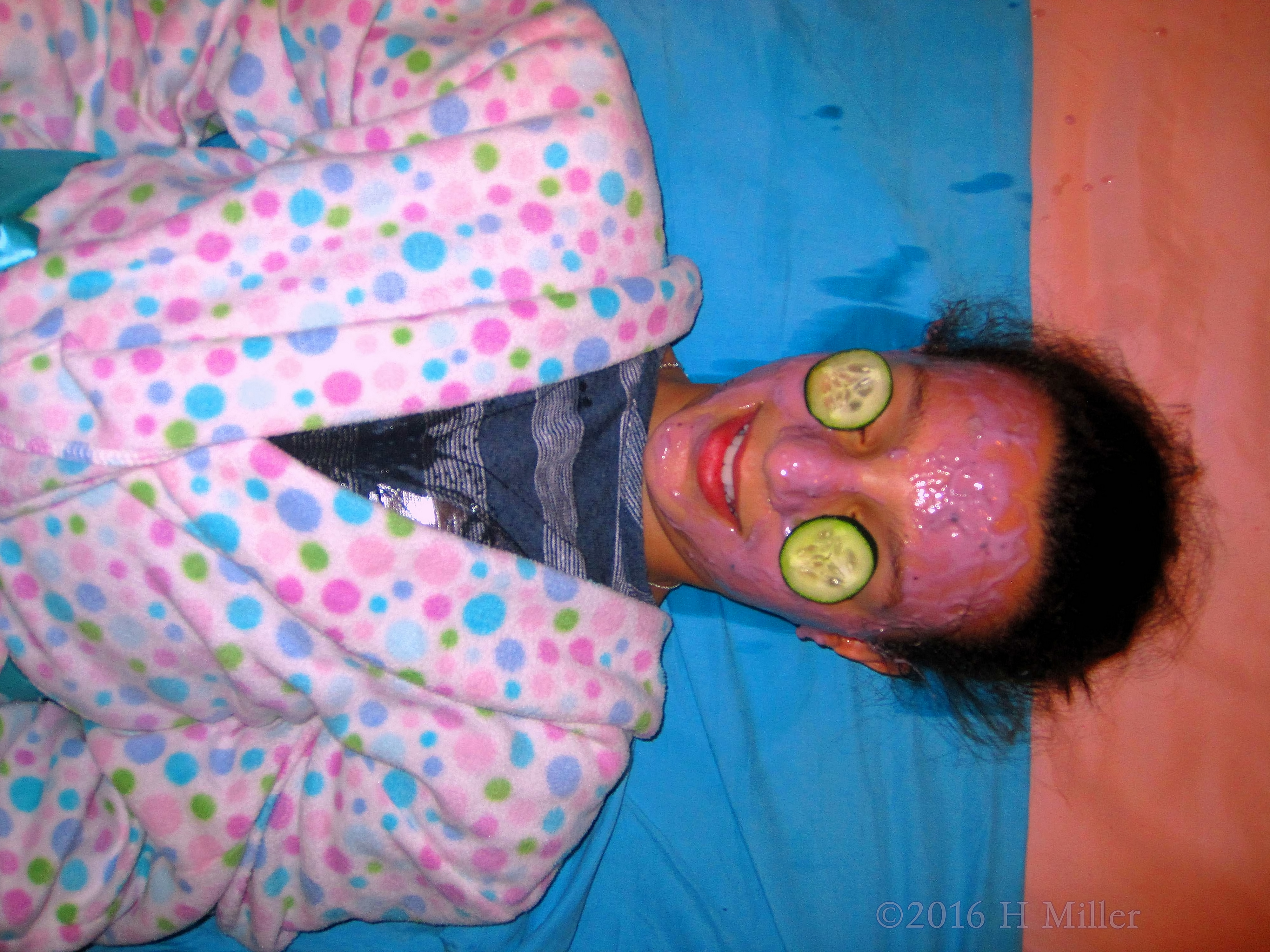 Relaxing In A Homemade Blueberry Face Mask Relaxing In A Homemade Blueberry Face Mask