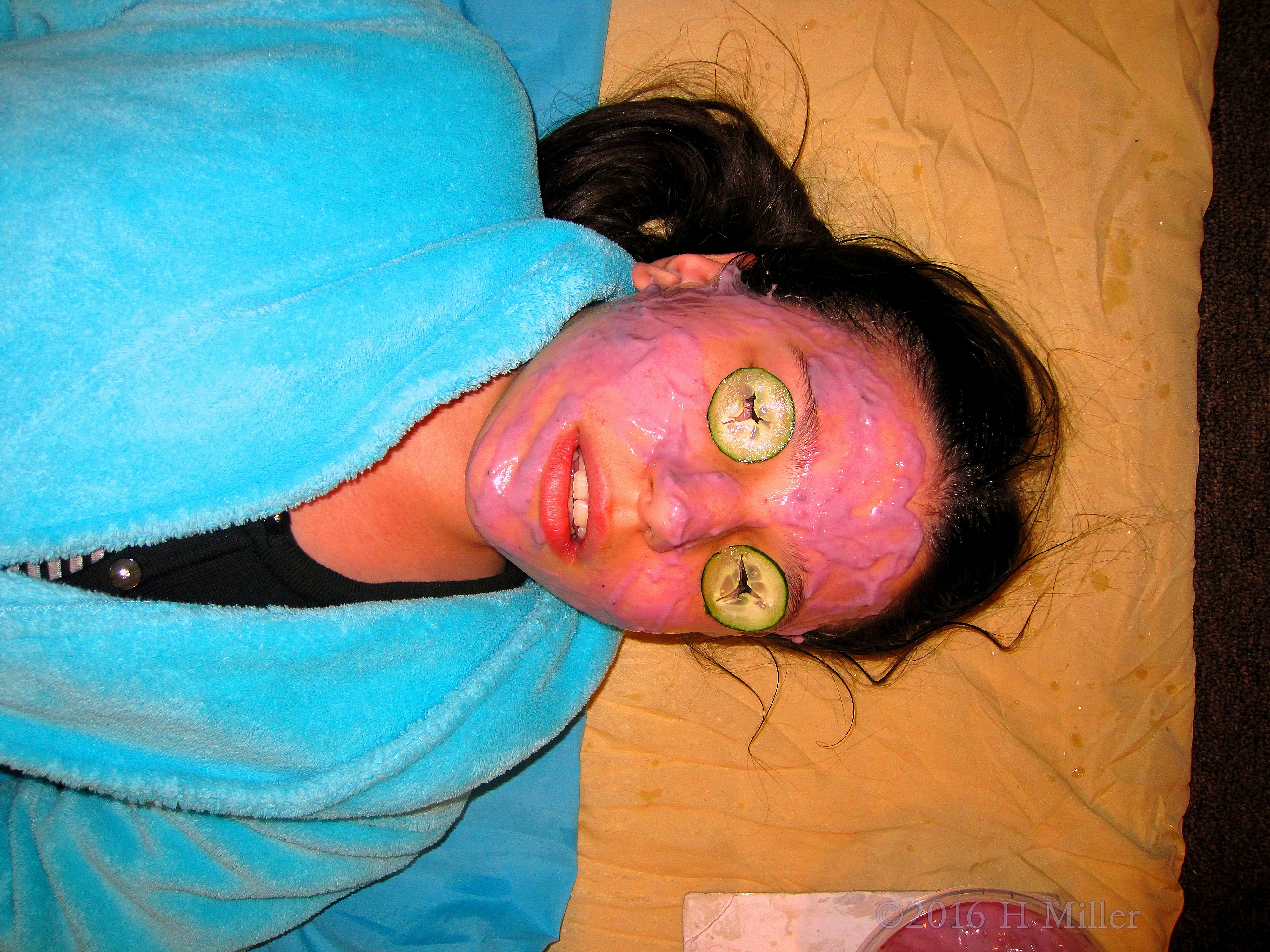 She's Relaxed In A Home Kids Spa Blueberry Facial 