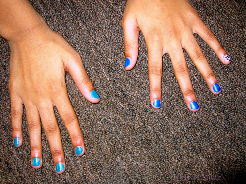 Cute Blue Kids Manicure Cute Blue Kids Manicure