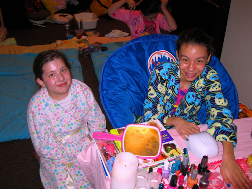 Hanging Out During Manicures Hanging Out During Manicures