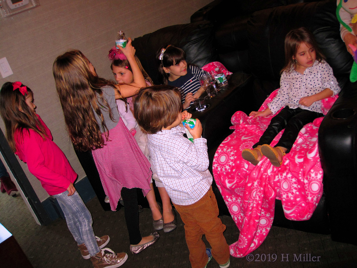 Kids Arriving At Gabby's Birthday Spa Day 