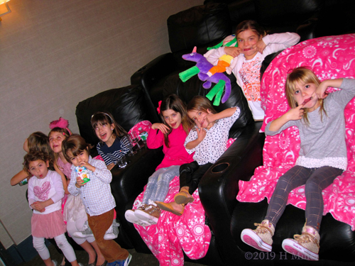 Goofy Faces For The Camera! Goofy Faces For The Camera!