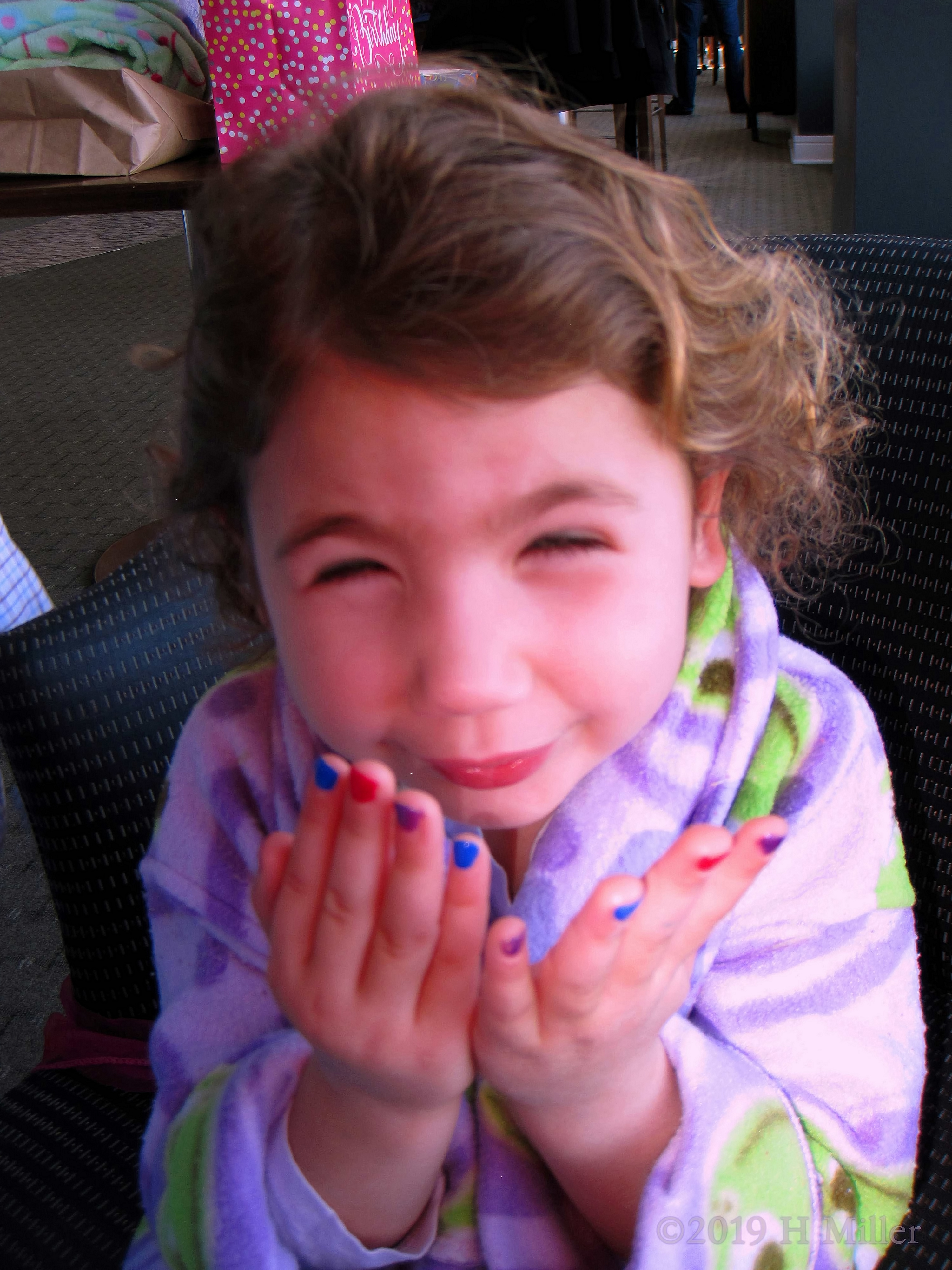 Big Smiles After Manicures For Girls! Big Smiles After Manicures For Girls!