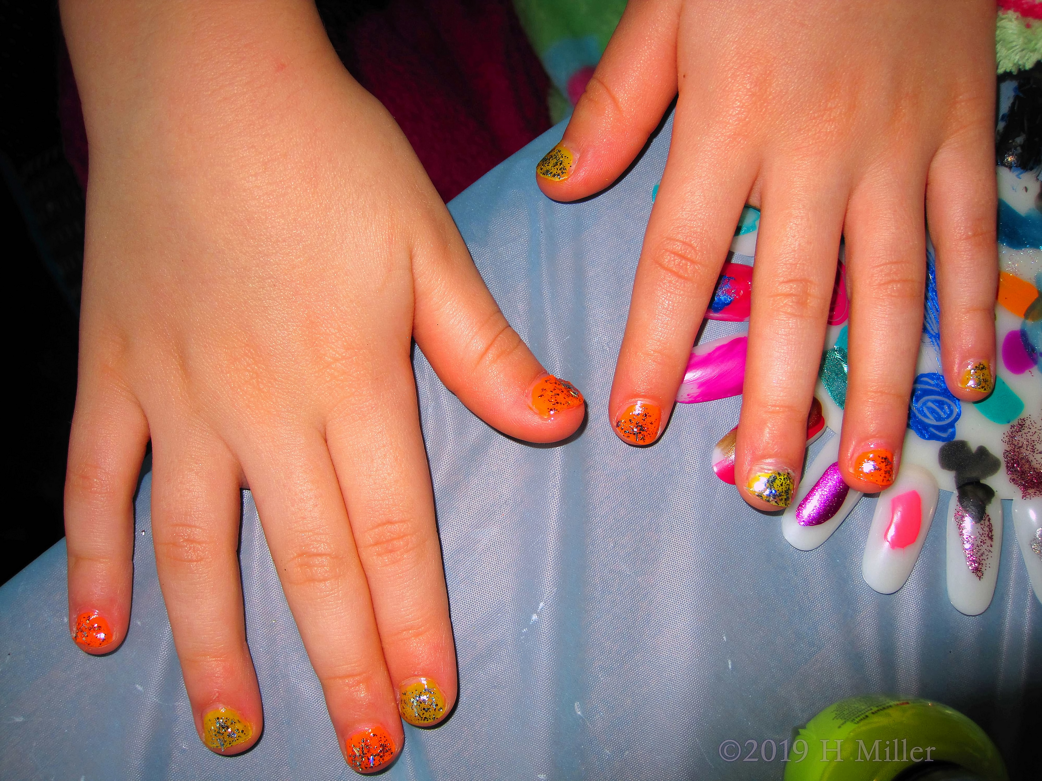 Sparkly Yellow And Orange Girls Manicure! Sparkly Yellow And Orange Girls Manicure!