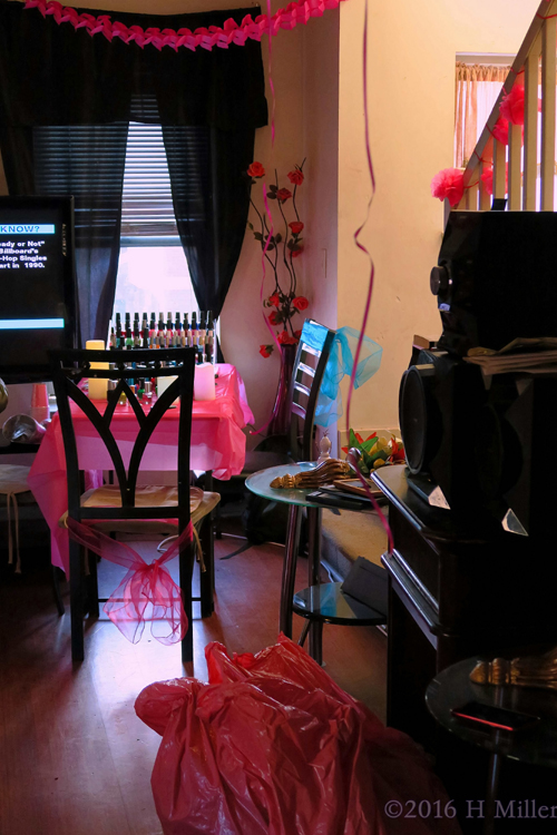 Nail Art Activity Area. Nail Art Activity Area.