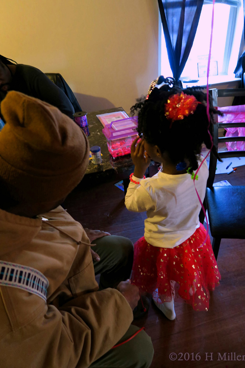 She Loves The Fishie! She Loves The Fishie!