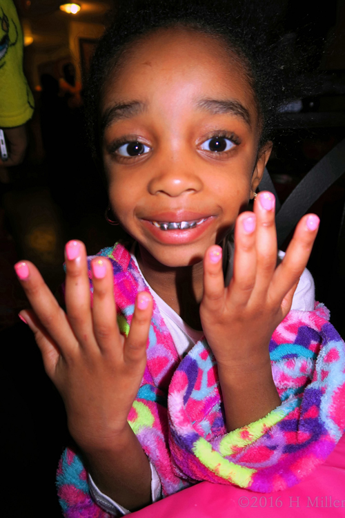 Simply Pink! Nail Art.