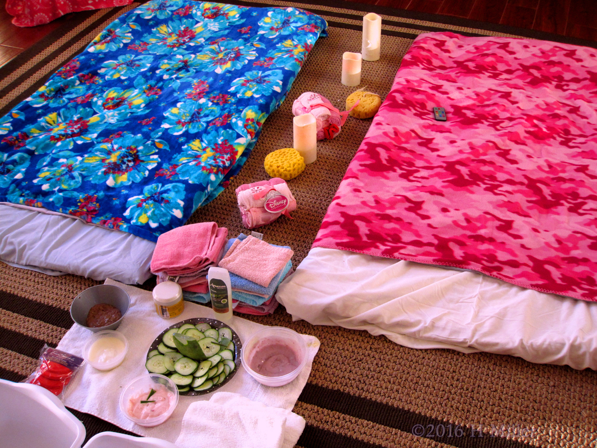 Cute And Relaxing Girls Spa Facial And Massage Area