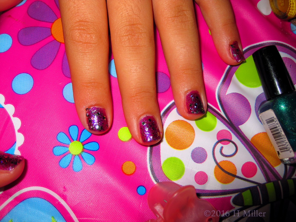 Girls Spa Sparkly Purple Manicure 