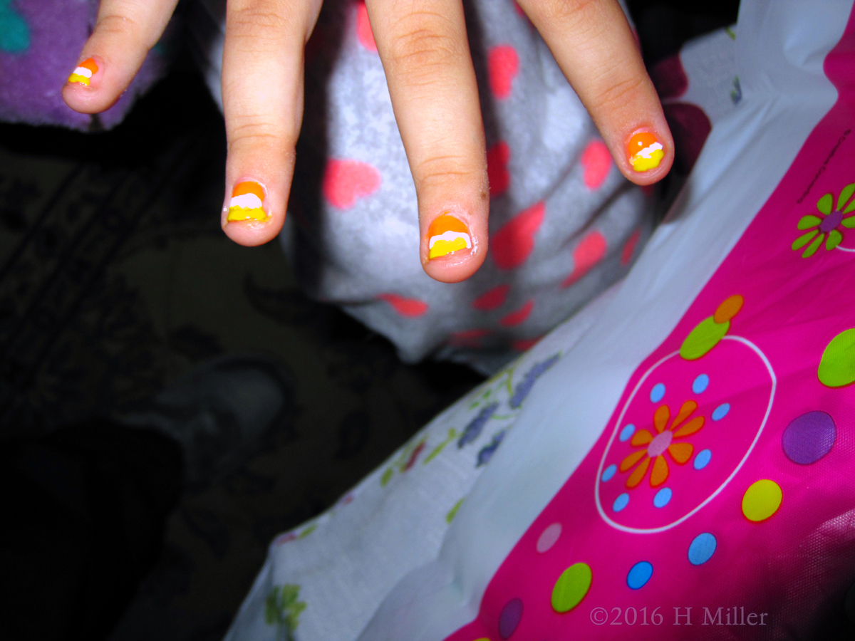 Orange, Yellow, And White Mini Manicure 