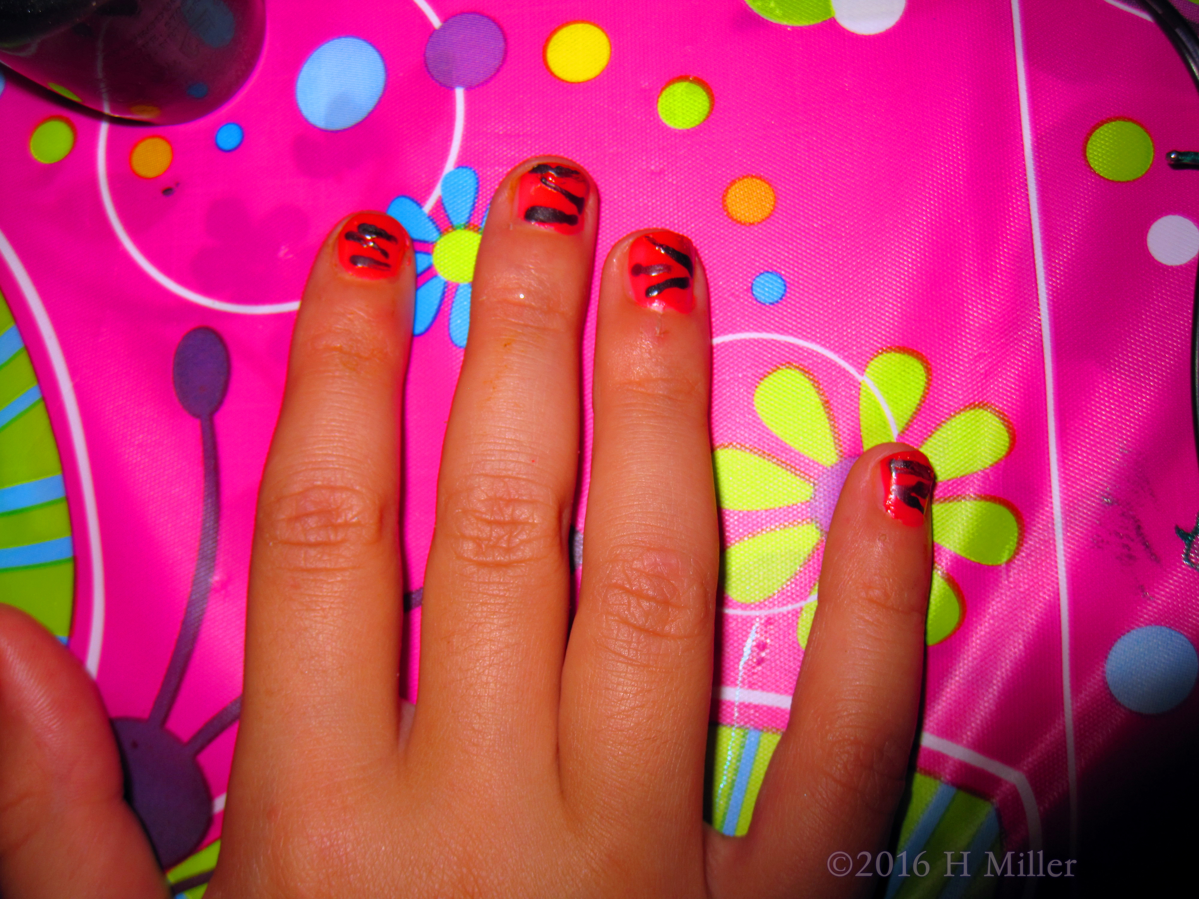 Orange And Black Striped Mini Manicure Orange And Black Striped Mini Manicure