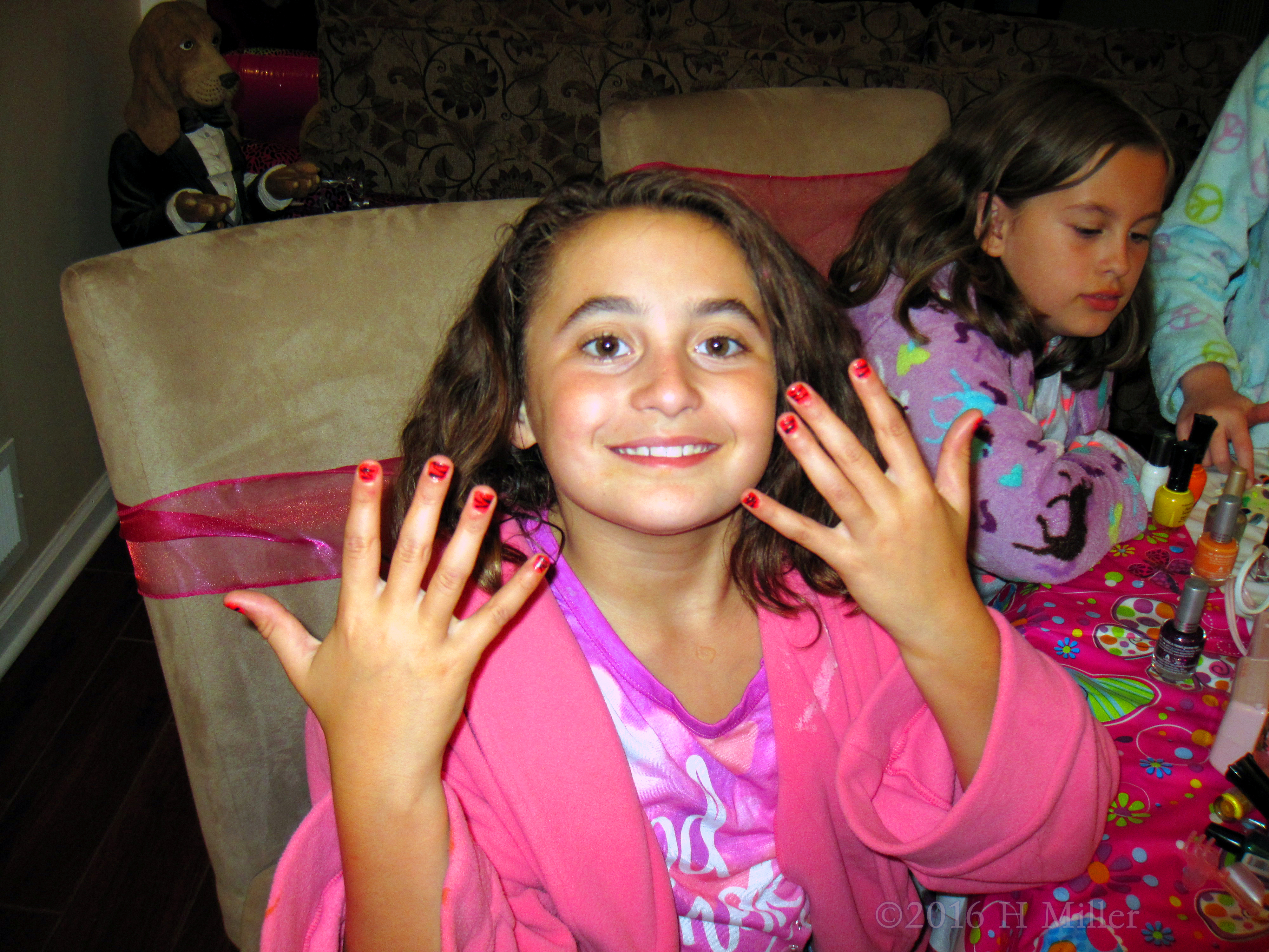 She Loves Her Kids Spa Mini Manicure! 