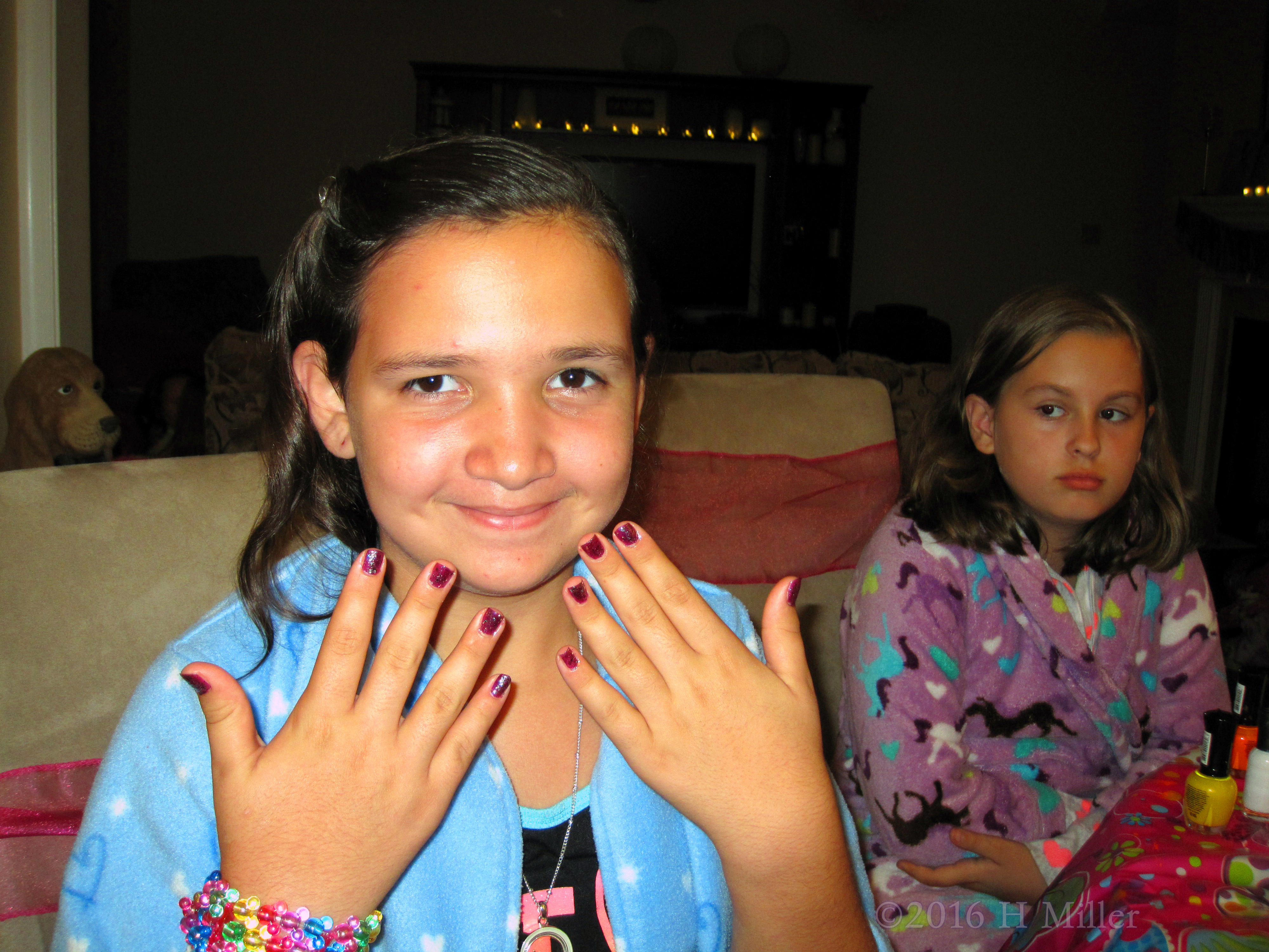 She Loves Her Sparkly Purple Mini Mani She Loves Her Sparkly Purple Mini Mani