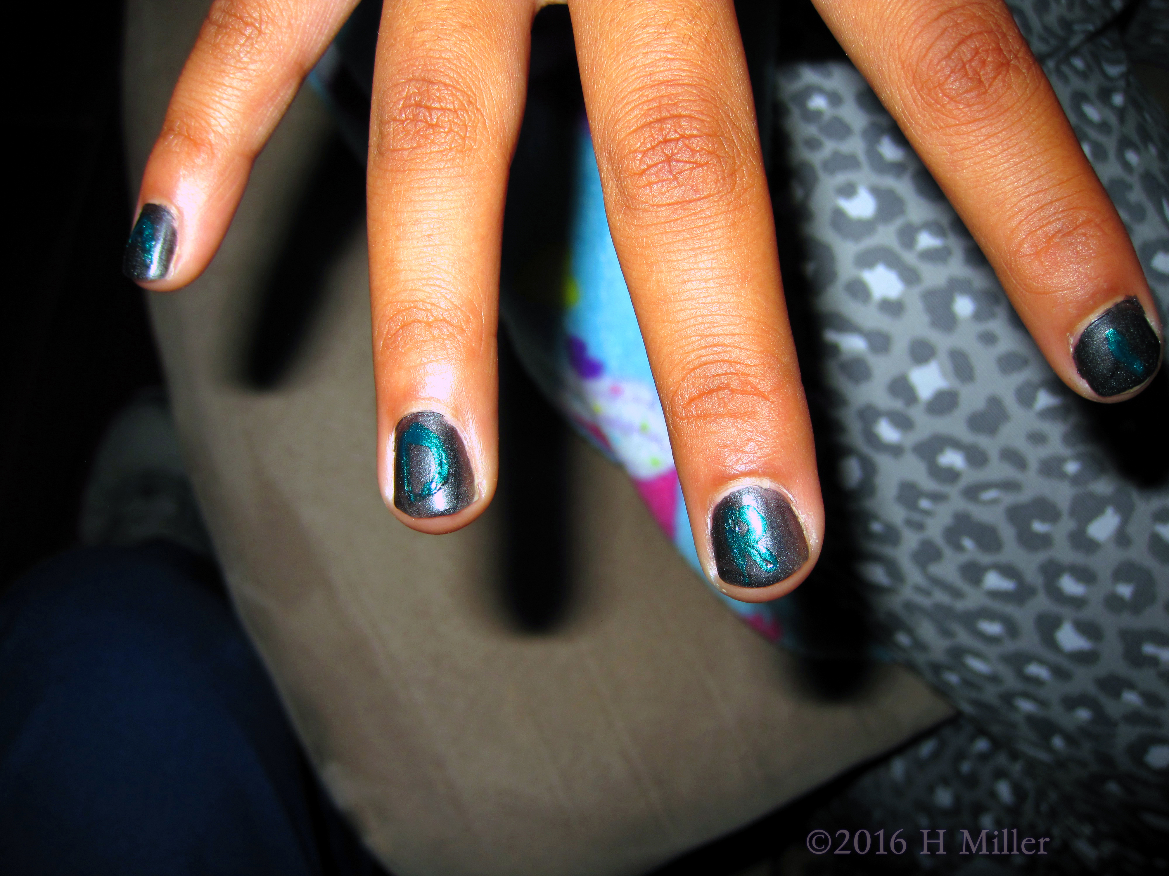 Shiny Mini Manicure Shiny Mini Manicure