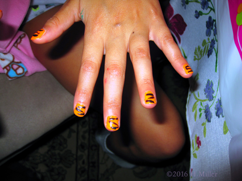 Black And Orange Striped Mini Manicure