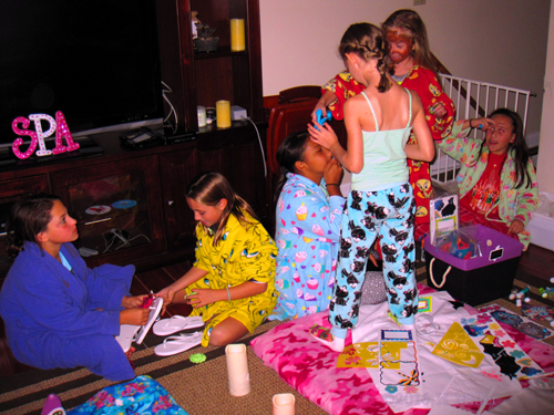 Hanging Out With Friends During The Kids Party! Hanging Out With Friends During The Kids Party!