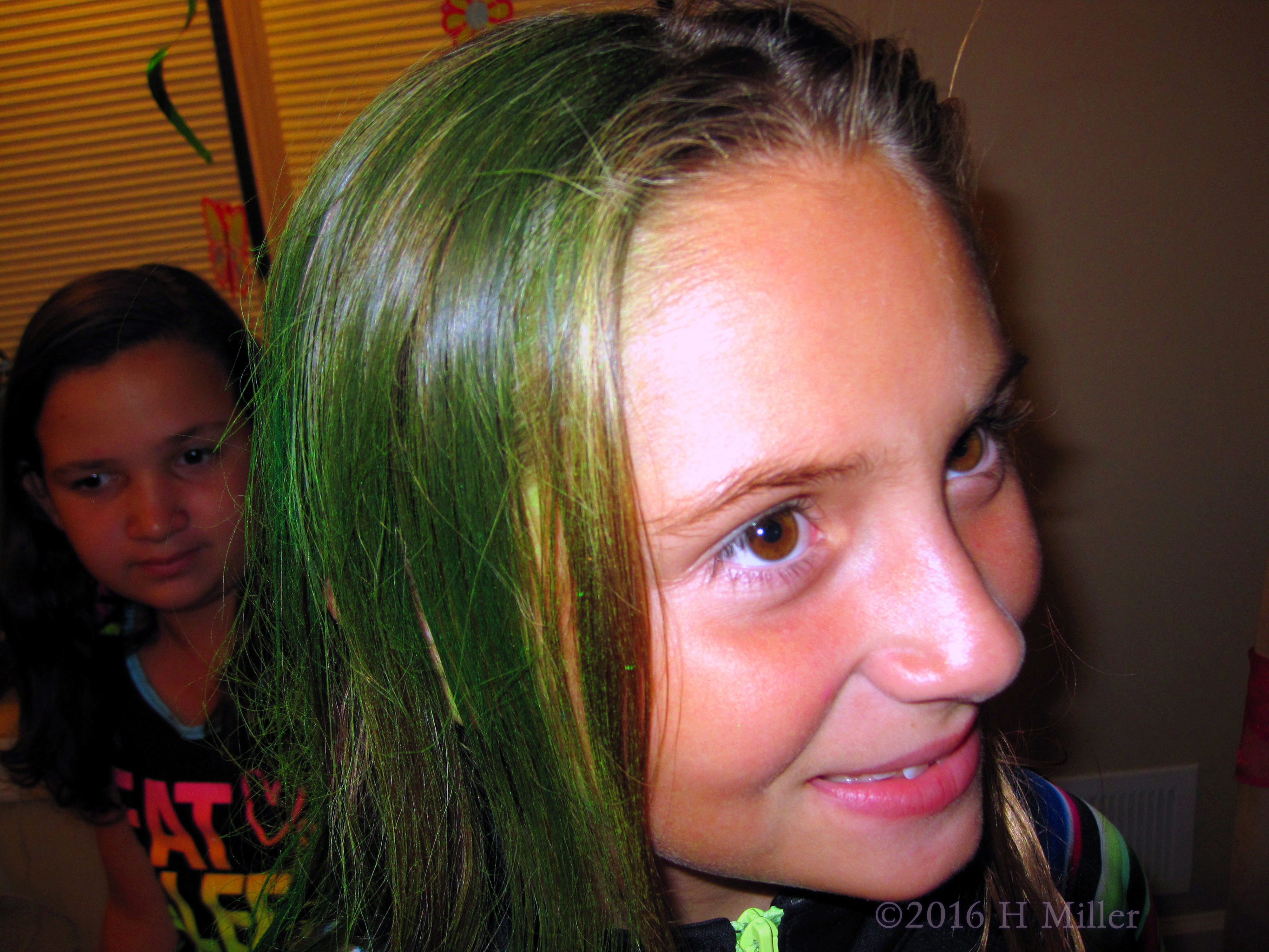 Green Home Girls Spa Temporary Hair Dye. 