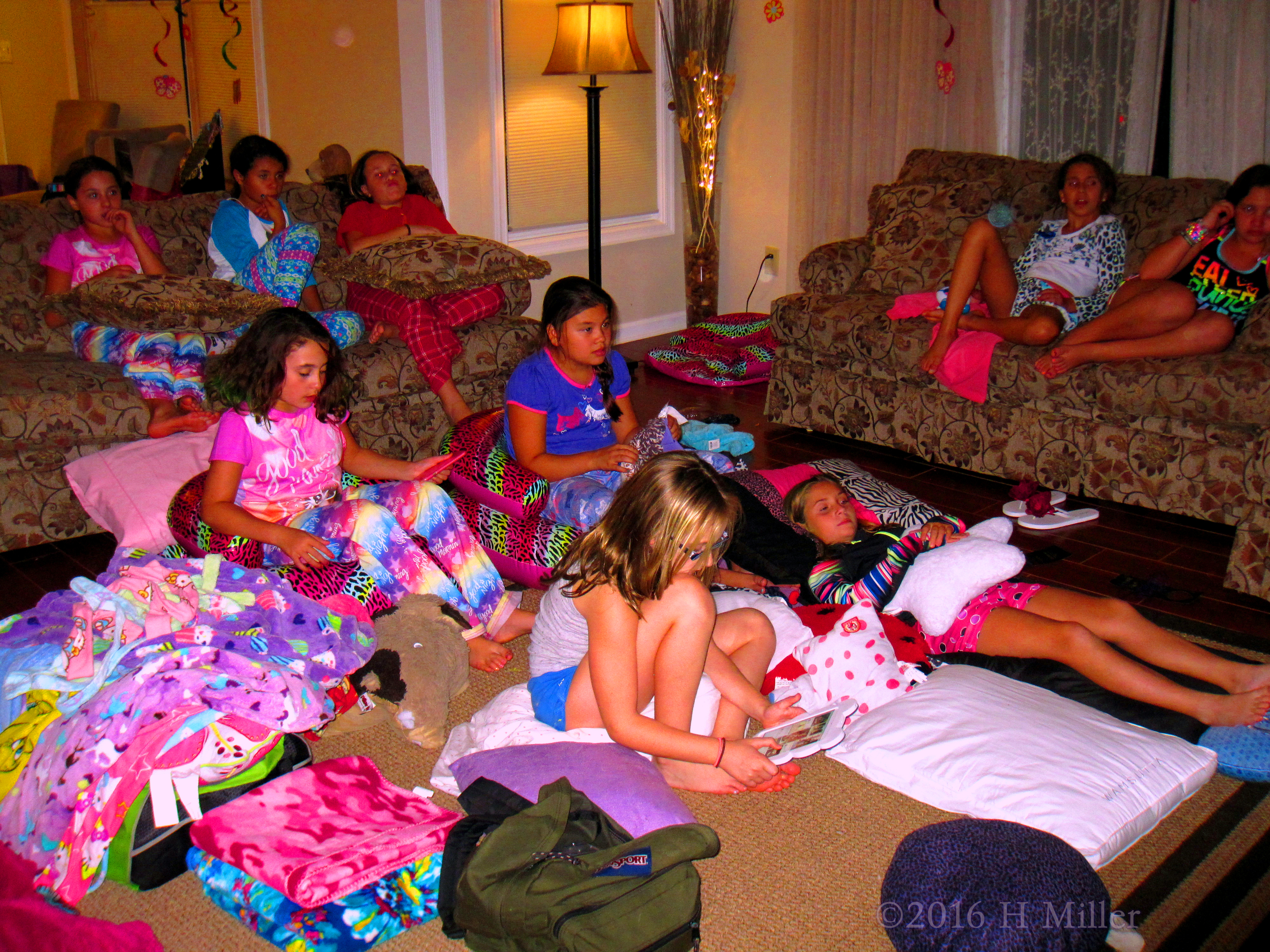 Hanging Out In The Kids Spa Hanging Out In The Kids Spa