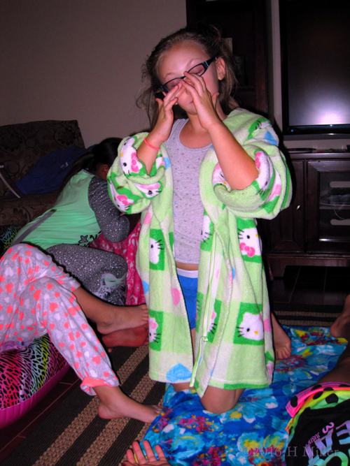 Hanging Out In The Facial And Massage Area Hanging Out In The Facial And Massage Area