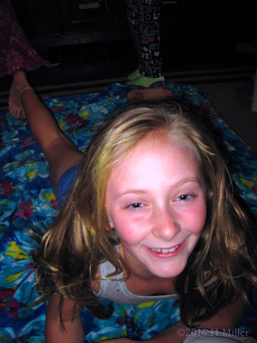 She's Happy During Her Kids Massage! She's Happy During Her Kids Massage!