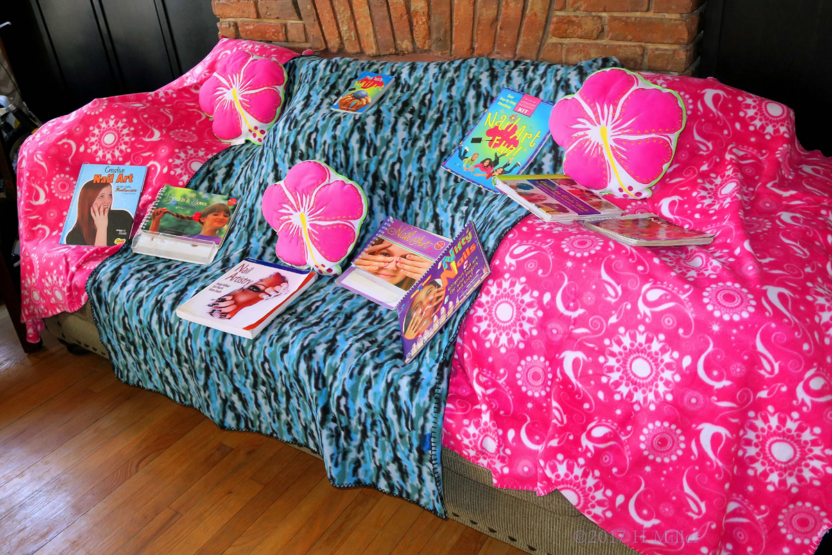 The Decorated Spa Couch At Genesis' Kids Spa!
