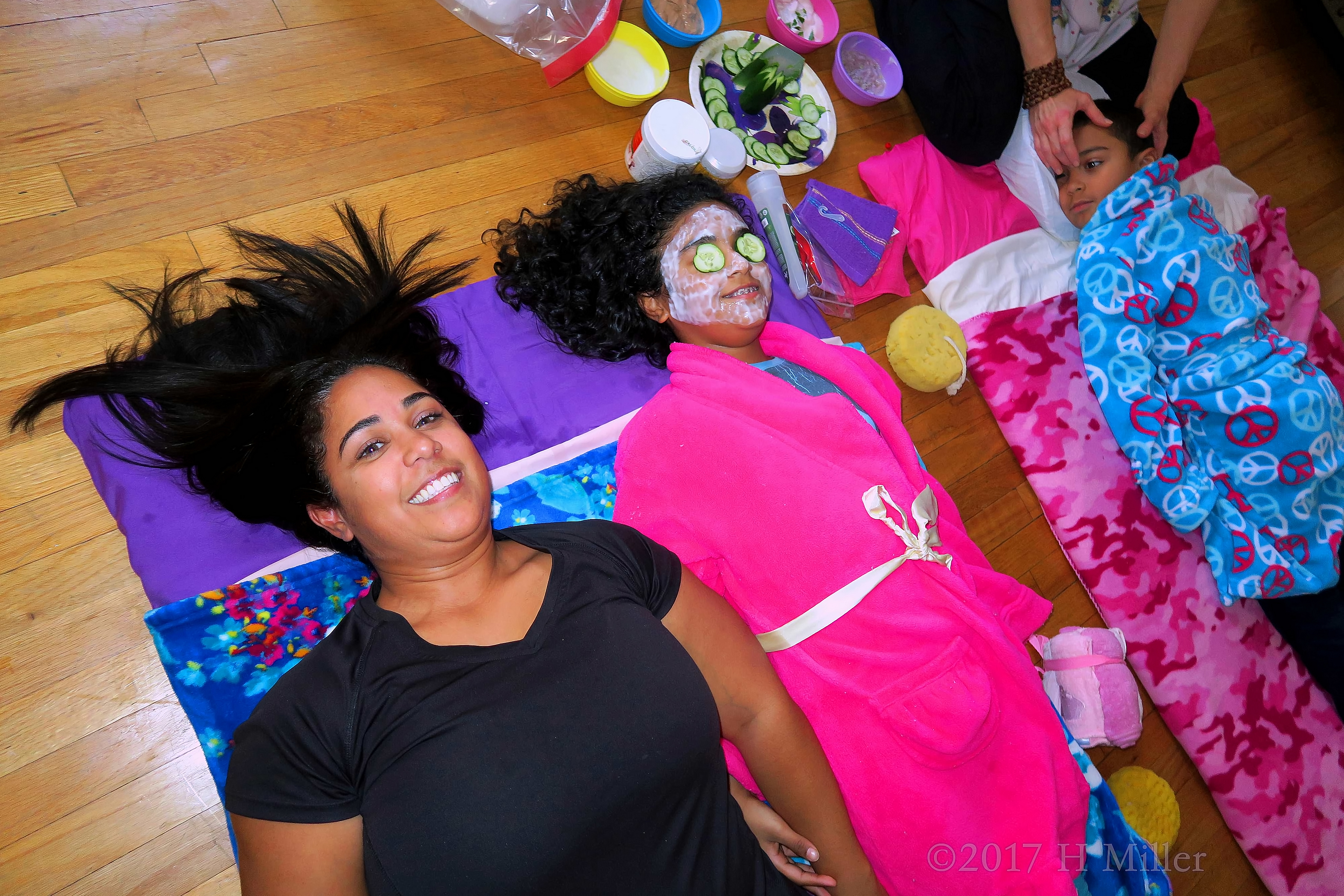 Even Grownups Love Facials! Even Grownups Love Facials!