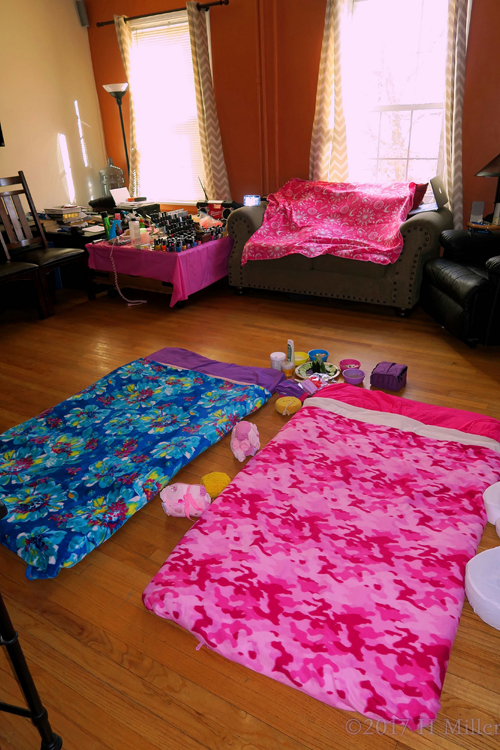 The Kids Spa Party Is All Ready For The Party Activities! The Kids Spa Party Is All Ready For The Party Activities!