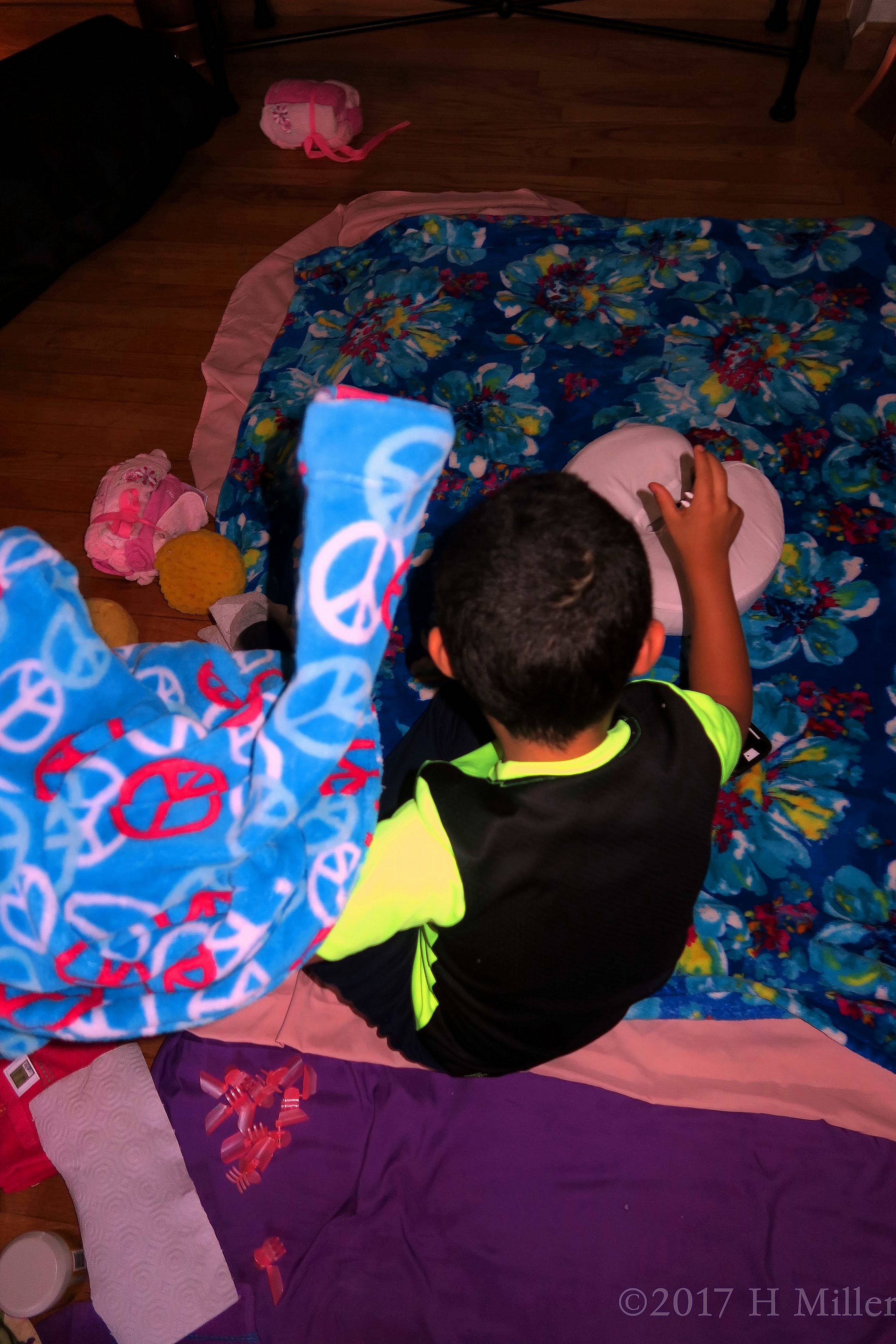 Chilling Out In The Kids Facial And Massage Area. Chilling Out In The Kids Facial And Massage Area.