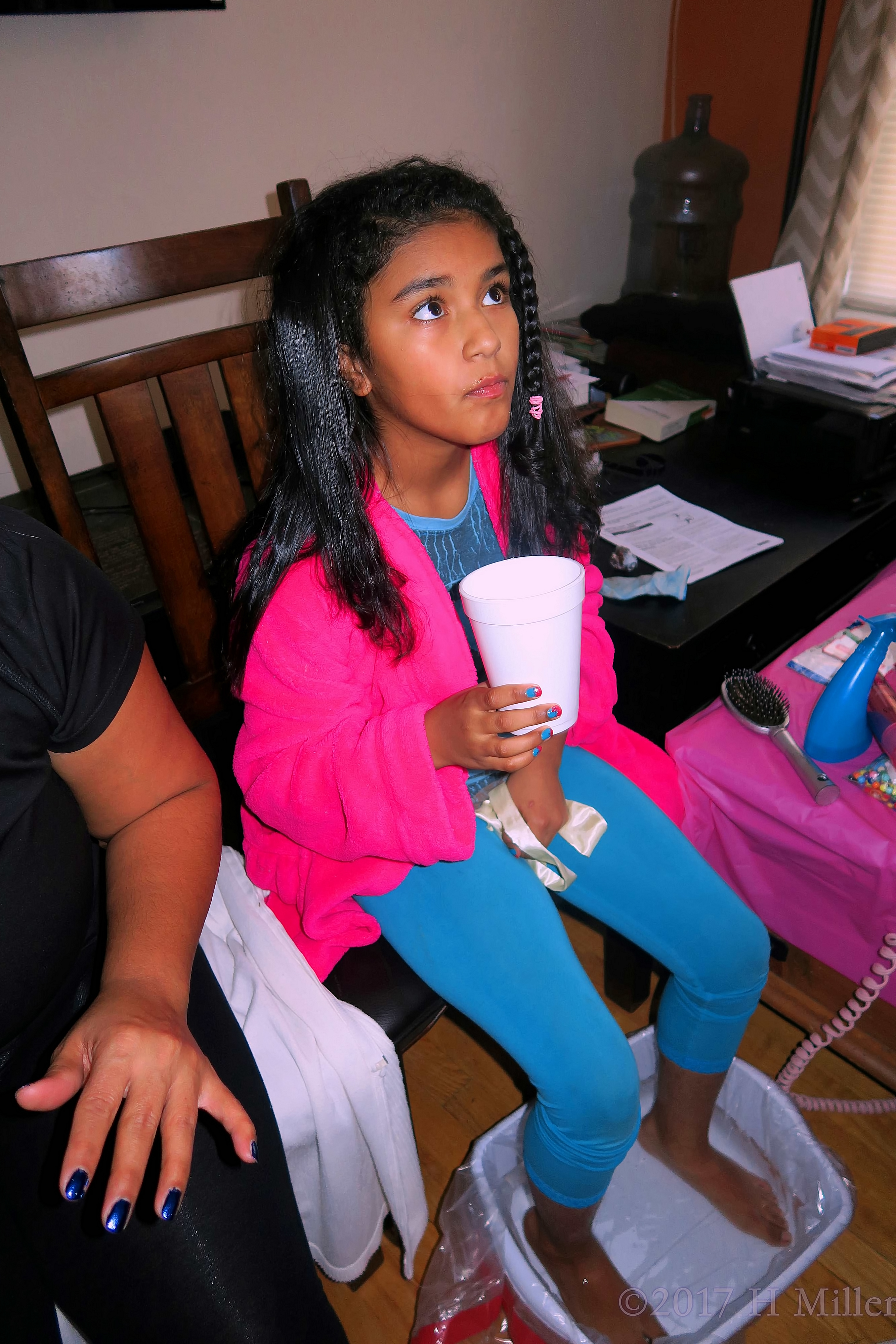 Having A Drink During Pedicure Footbaths! Having A Drink During Pedicure Footbaths!