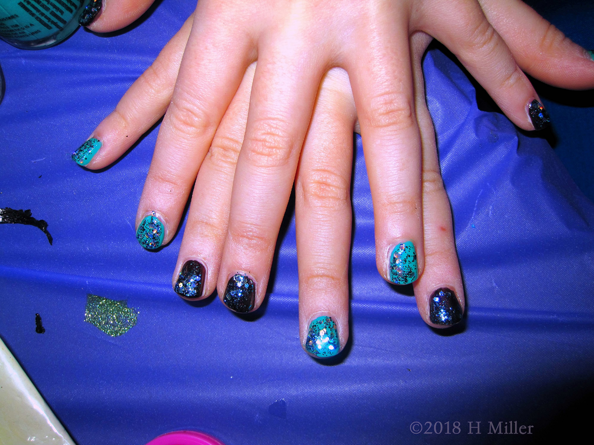 Black, Blue, And Teal Sparkly Glitter Kids Mani!