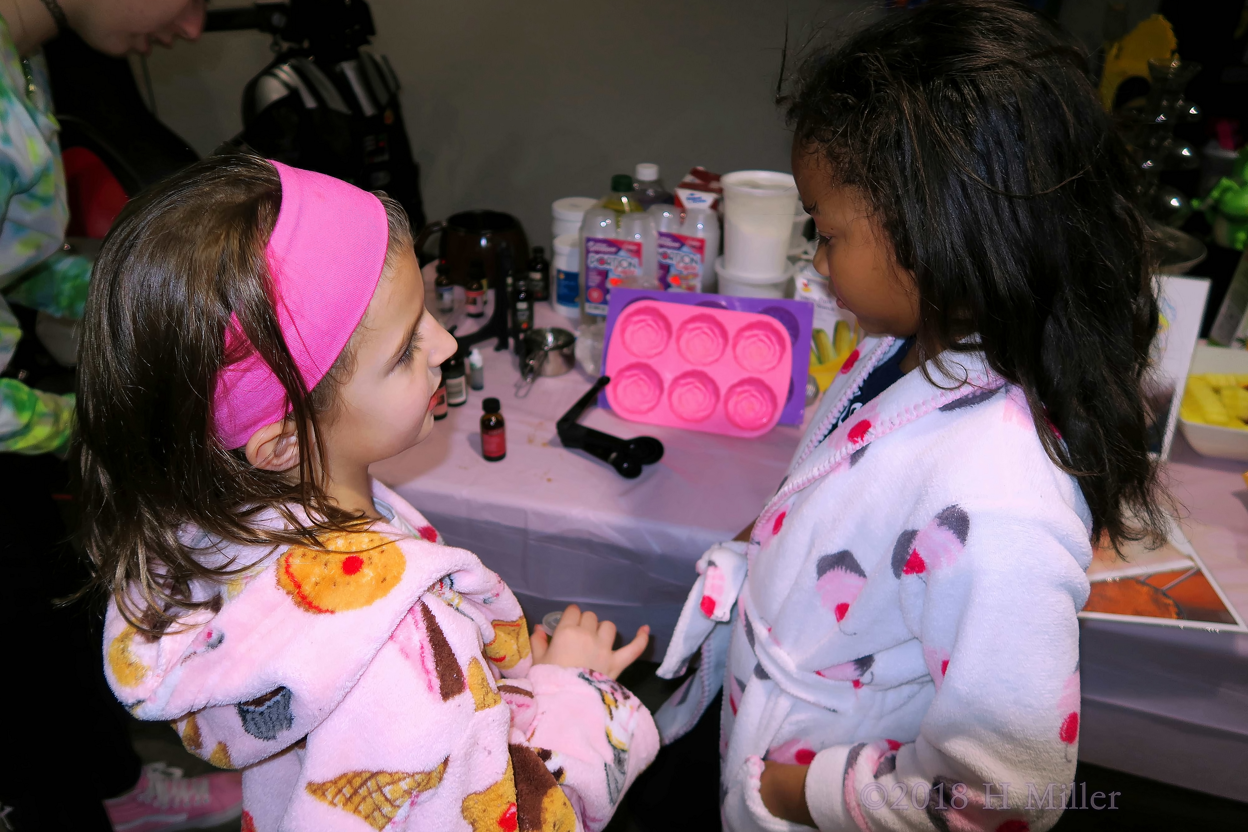 Chatting And Crafting! Party Guests Make Crafts For Kids And Chat! Chatting And Crafting! Party Guests Make Crafts For Kids And Chat!