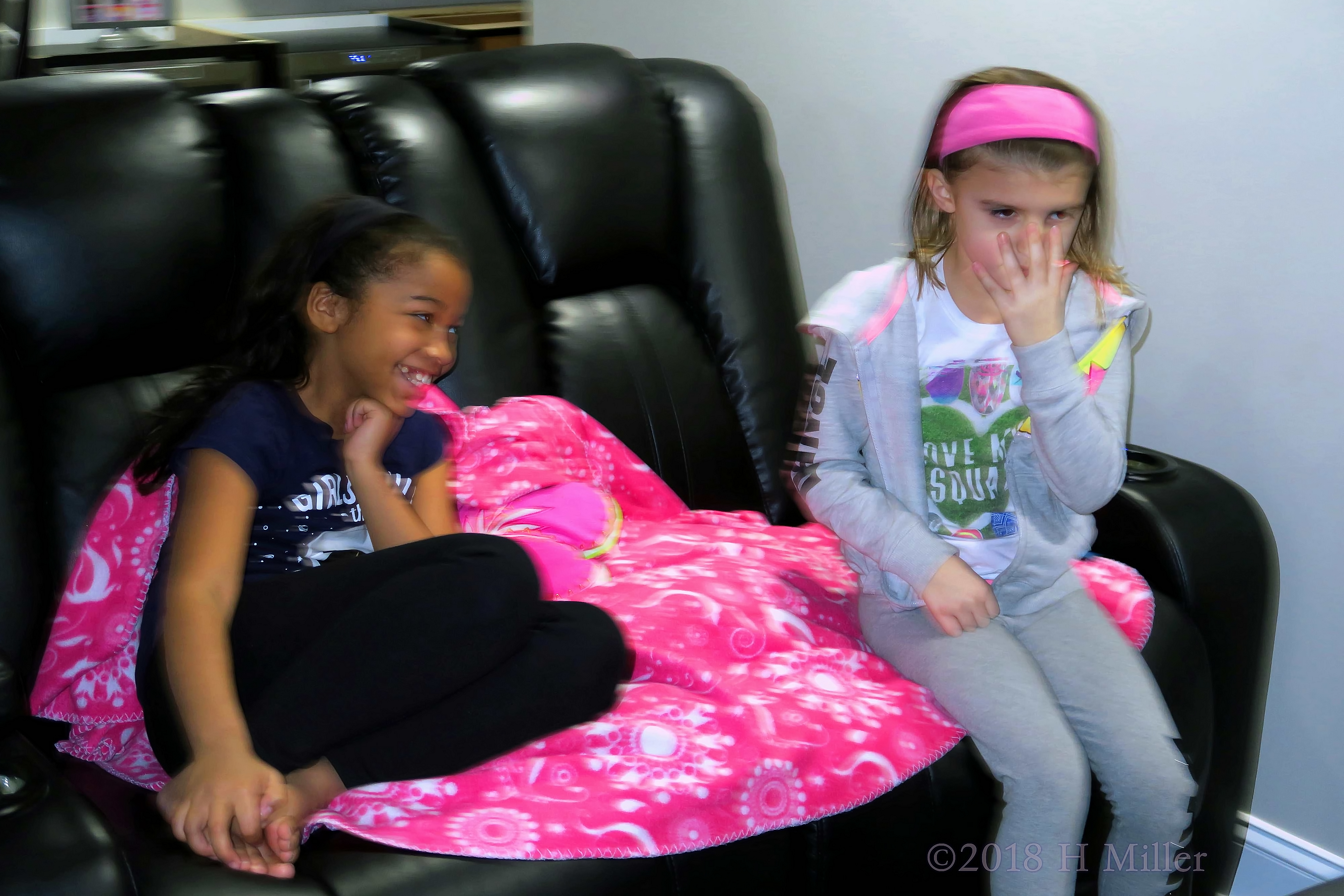 Cozy And Chilling! Spa Party Guests Relax Cozy And Chilling! Spa Party Guests Relax