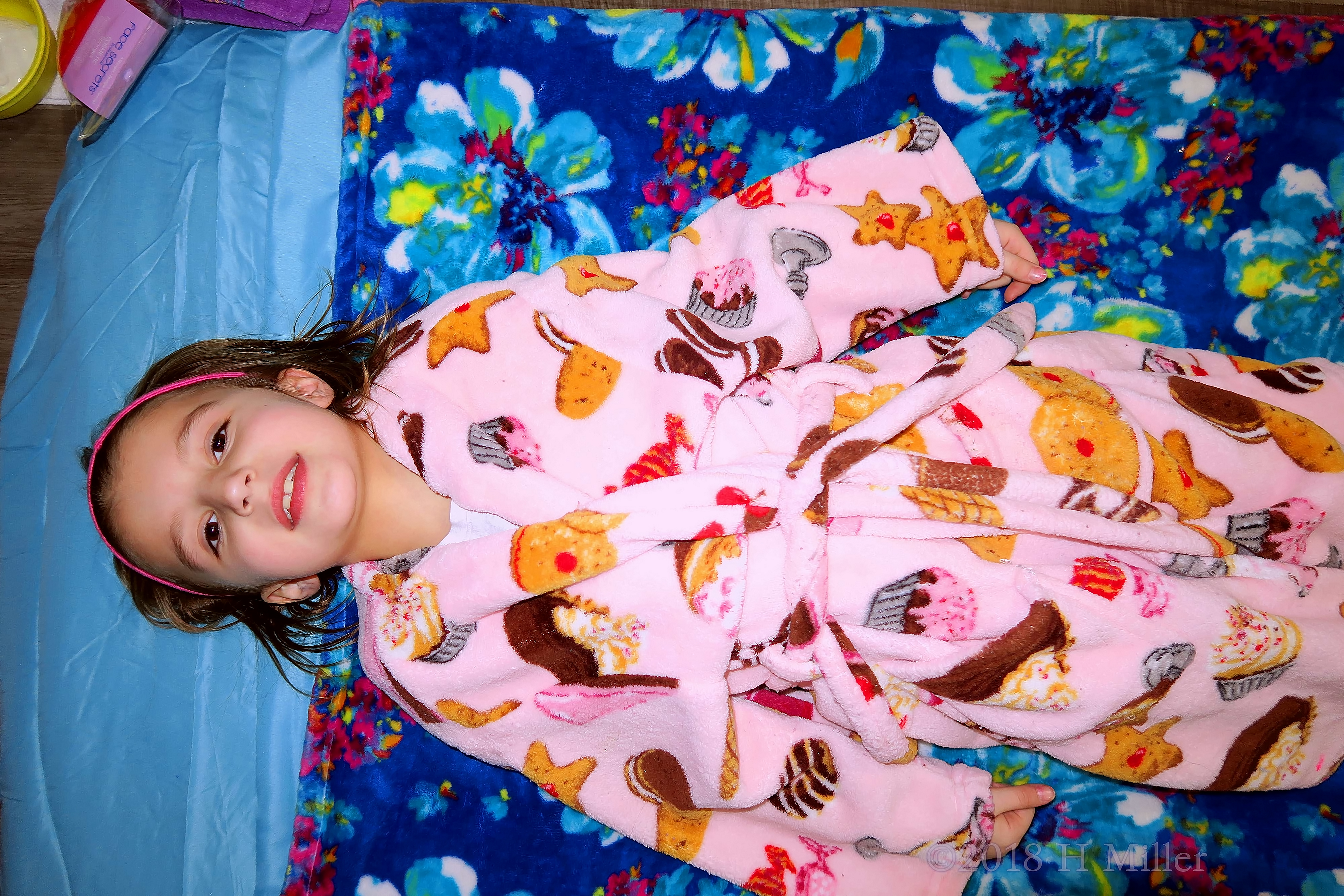 Pampered In Cupcakes And Pink! Birthday Girl Prepares For Her Girls Facial! Pampered In Cupcakes And Pink! Birthday Girl Prepares For Her Girls Facial!