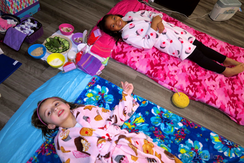 Friends Help Friends Face Masque! Spa Party Guests Prepare For Their Facials For Girls! Friends Help Friends Face Masque! Spa Party Guests Prepare For Their Facials For Girls!