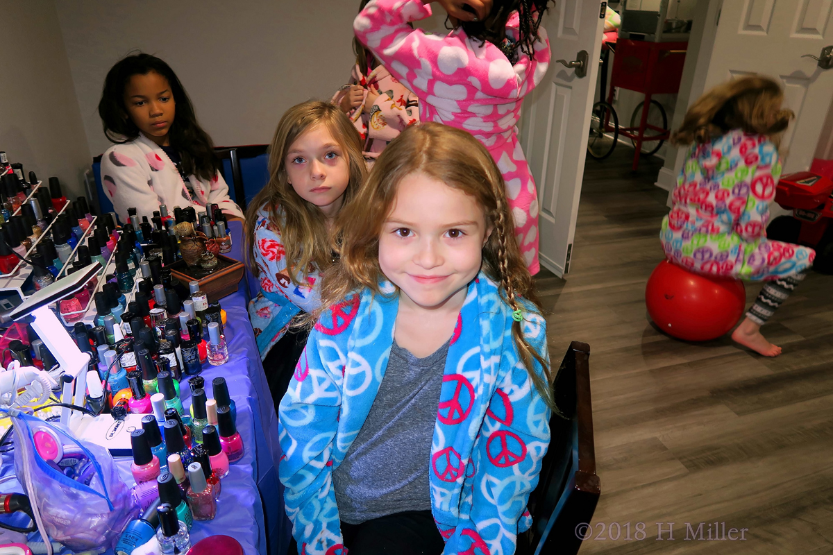 Bouncing And Braids! Party Guest Gets Front Braid For Her Kids Hairstyle! 