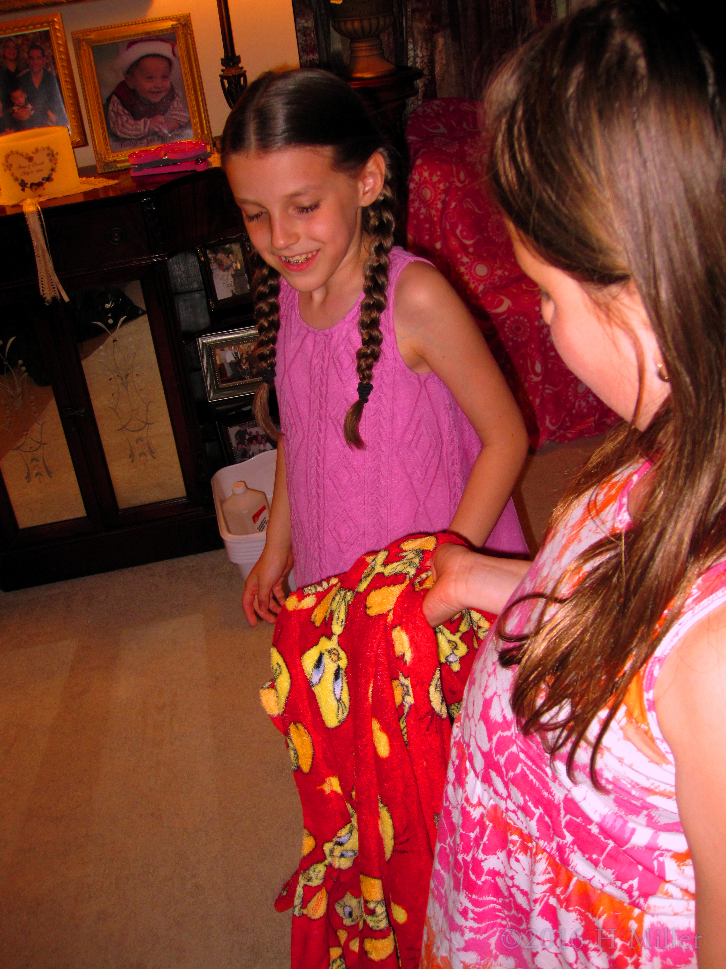 Choosing The Tweety Bird Spa Robe! Choosing The Tweety Bird Spa Robe!