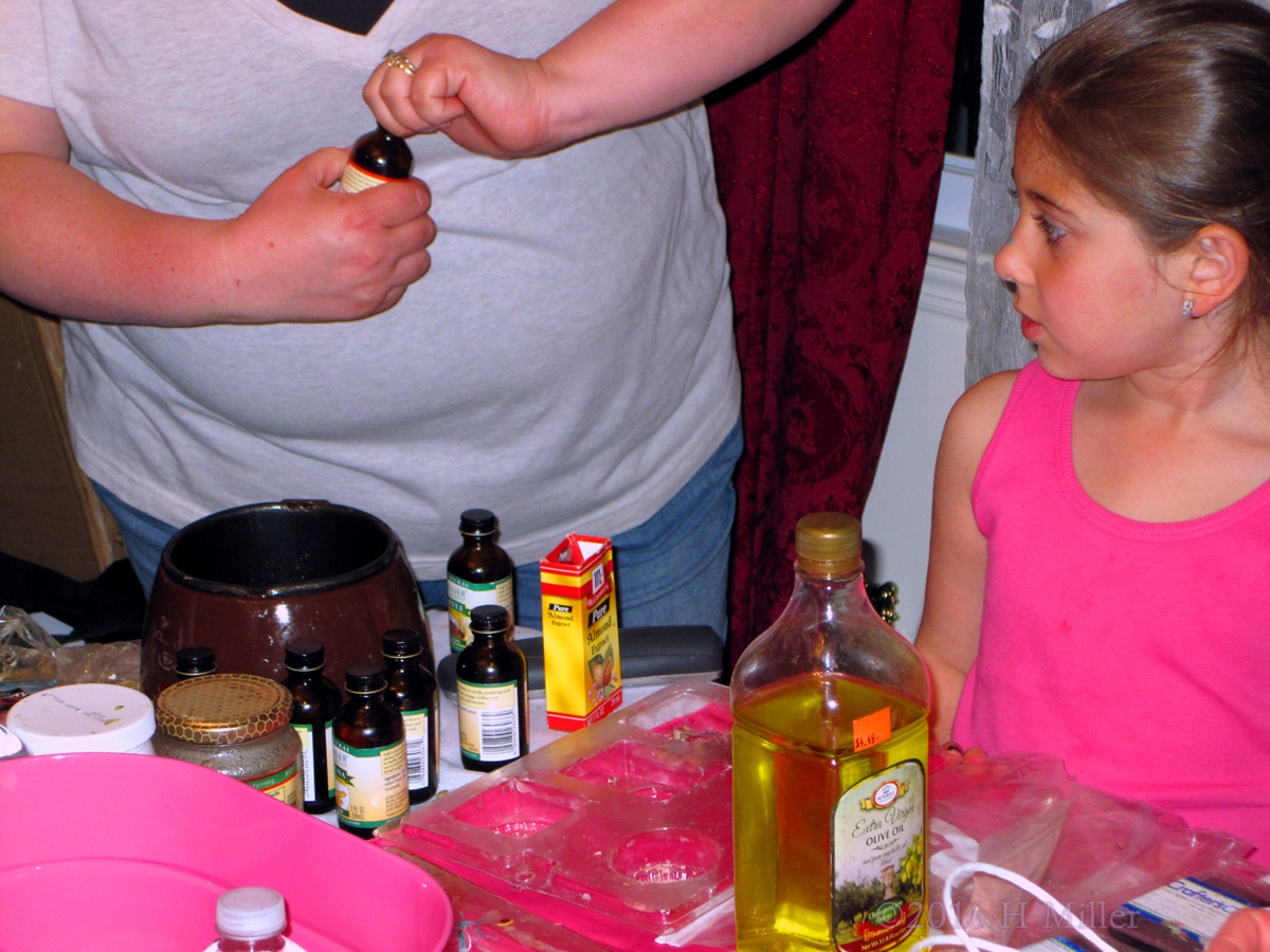 Opening The Ingredients For The Kids Crafts! 