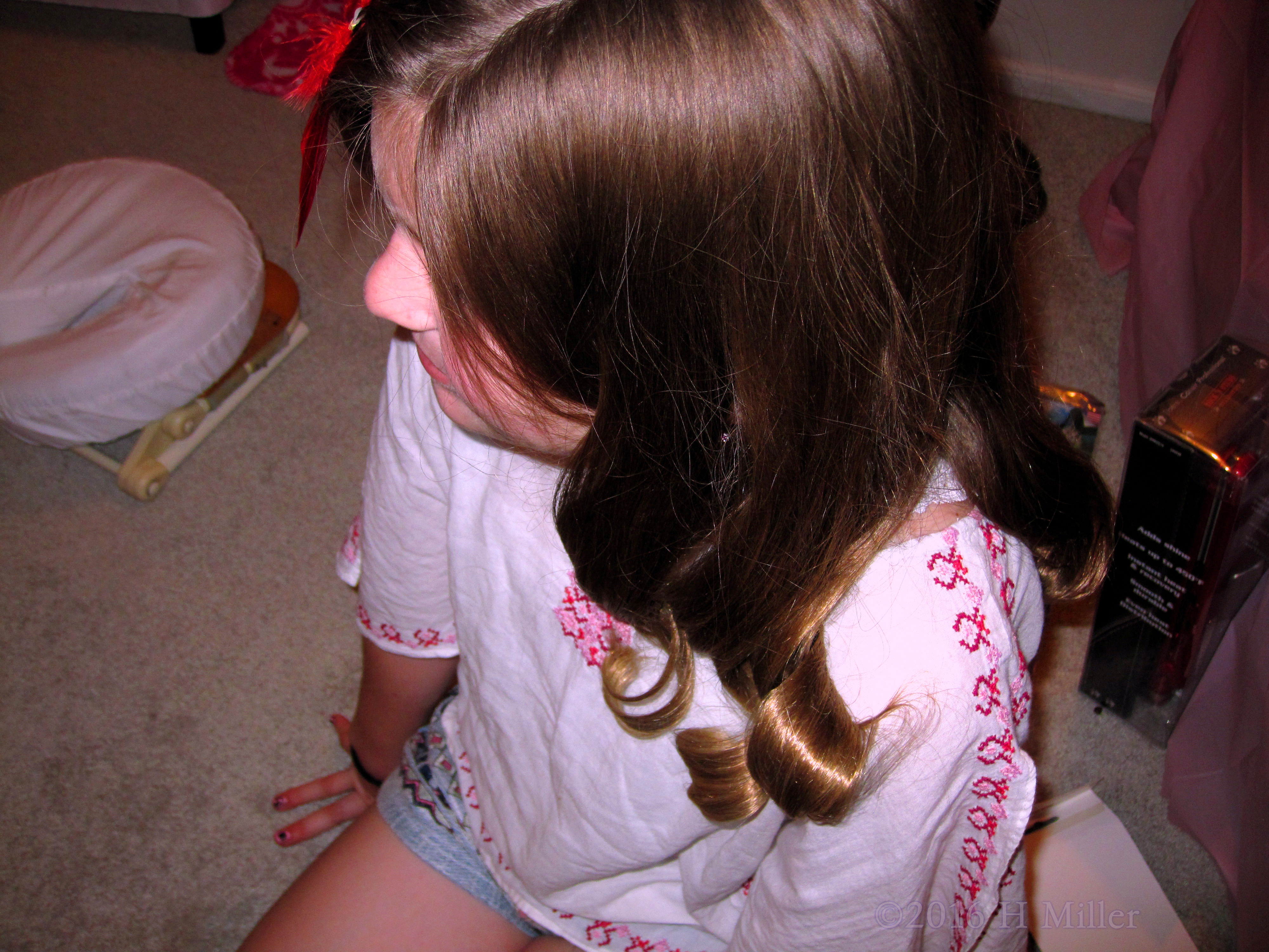 Super Cool Curls For This Girls Hairstyle. Super Cool Curls For This Girls Hairstyle.