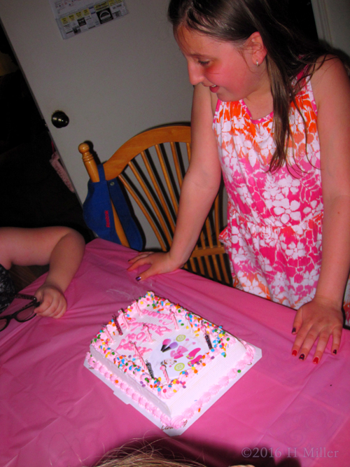 Gianna Loves Her Kids Spa Themed Birthday Cake.