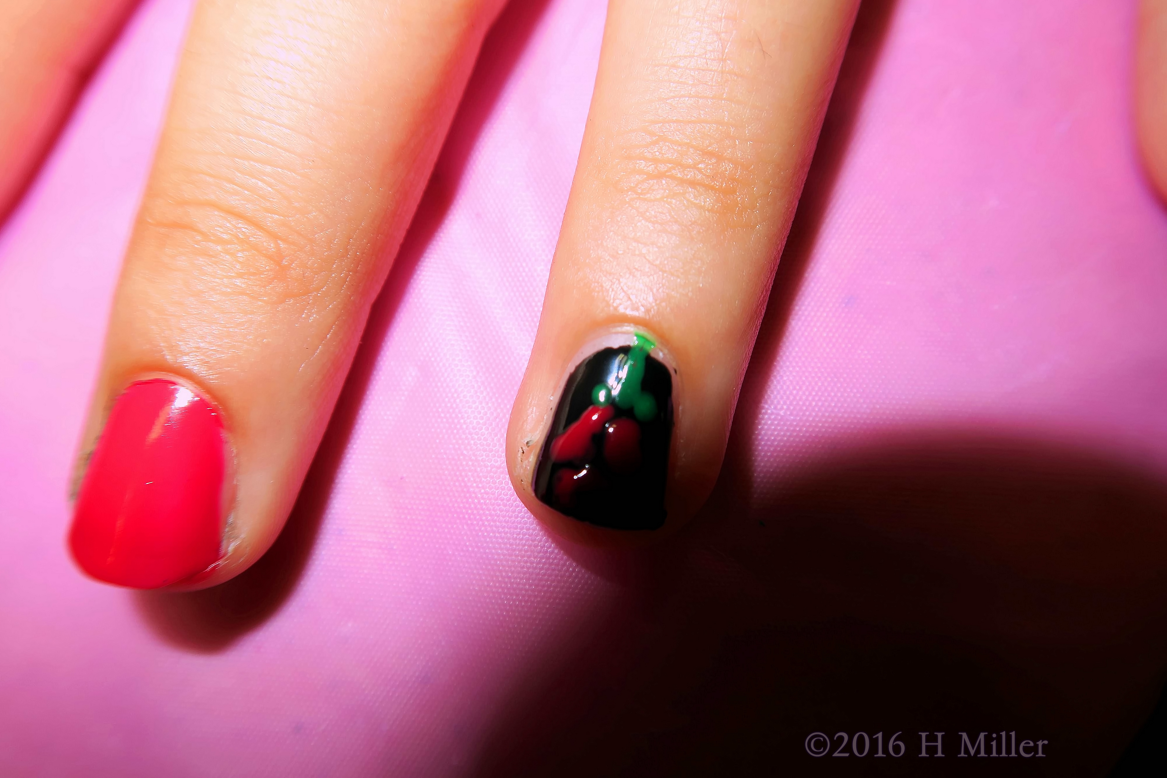 Cool Cherry Accent Nail Cool Cherry Accent Nail