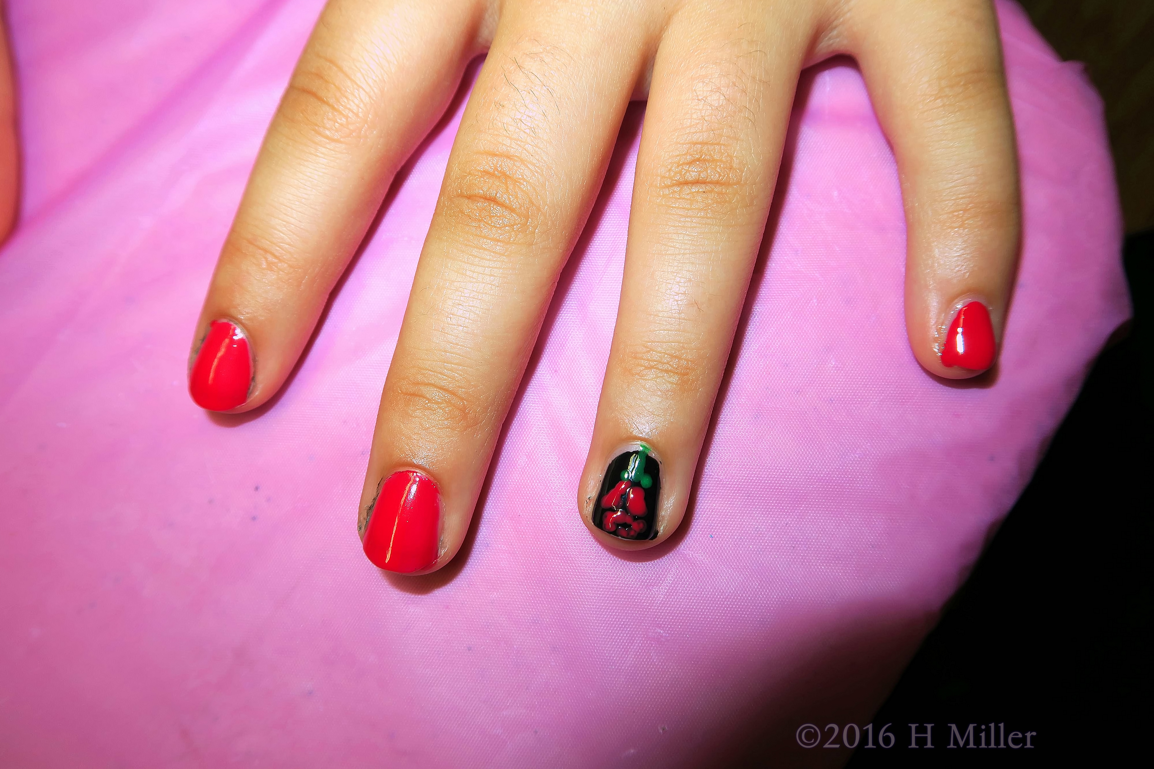 Cute Red Manicure And Accent Nail Cute Red Manicure And Accent Nail