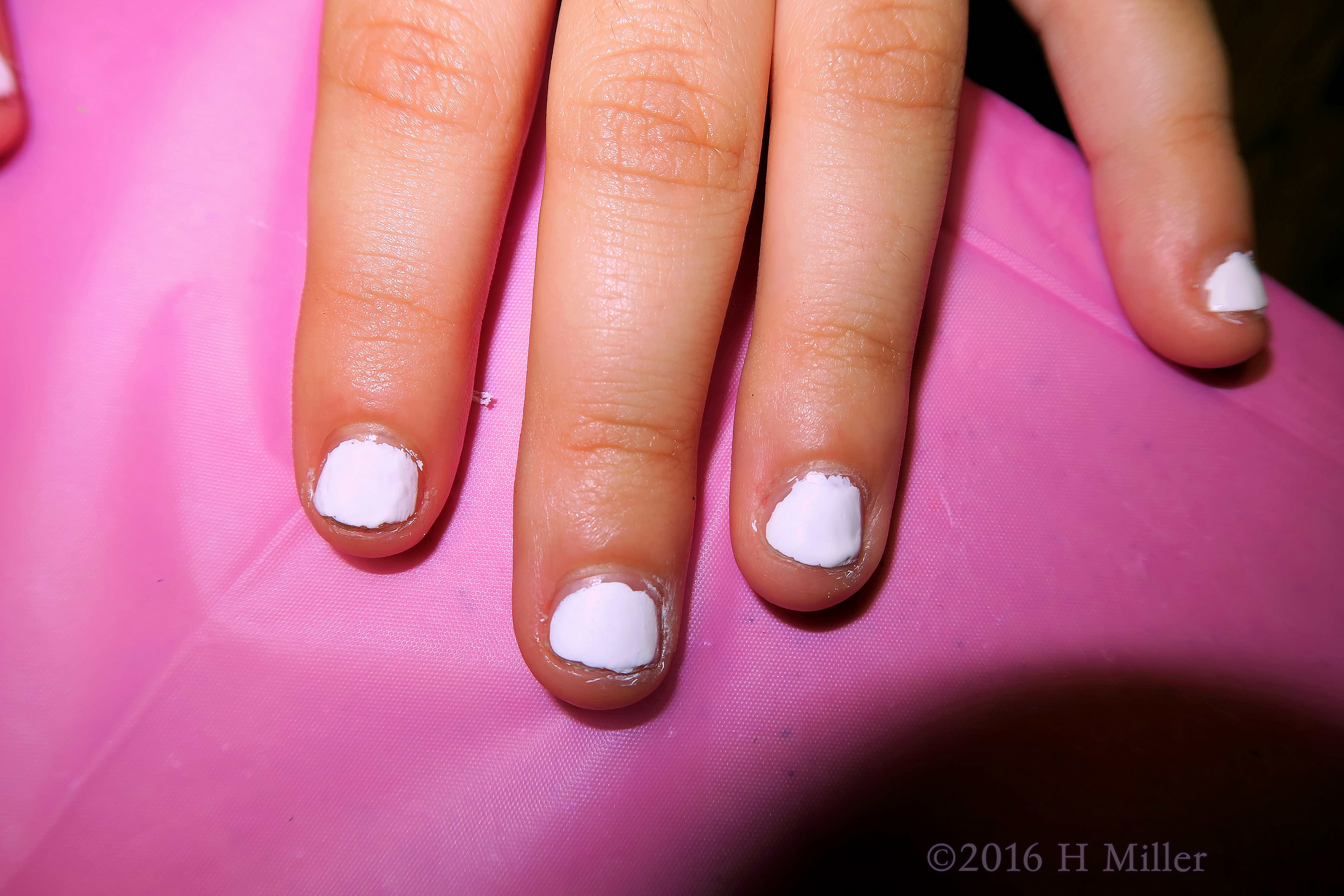 Neat White Mini Mani Neat White Mini Mani