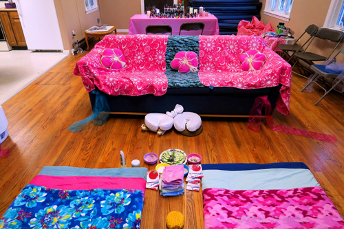 Cute Blankets Make The Lakeside Cabin Into A Kids Spa