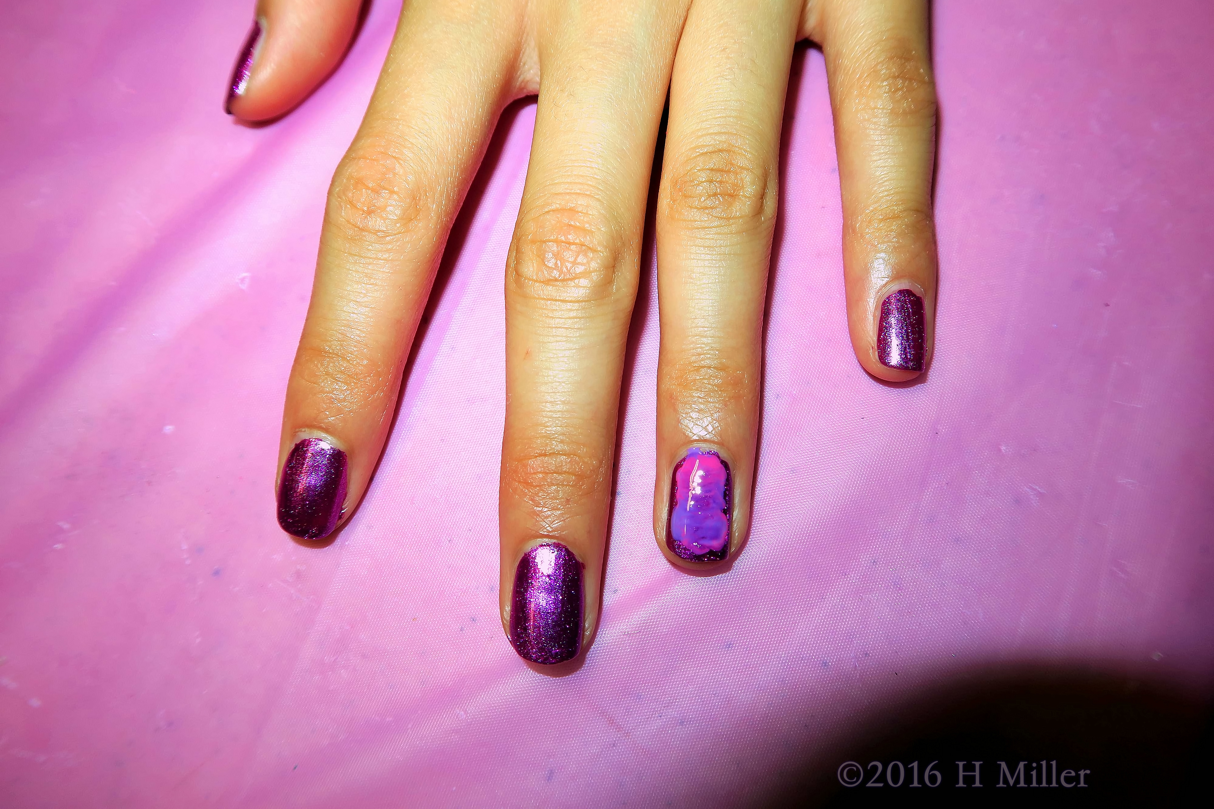Cute Sparkly Purple Home Kids Spa Mini Mani Cute Sparkly Purple Home Kids Spa Mini Mani