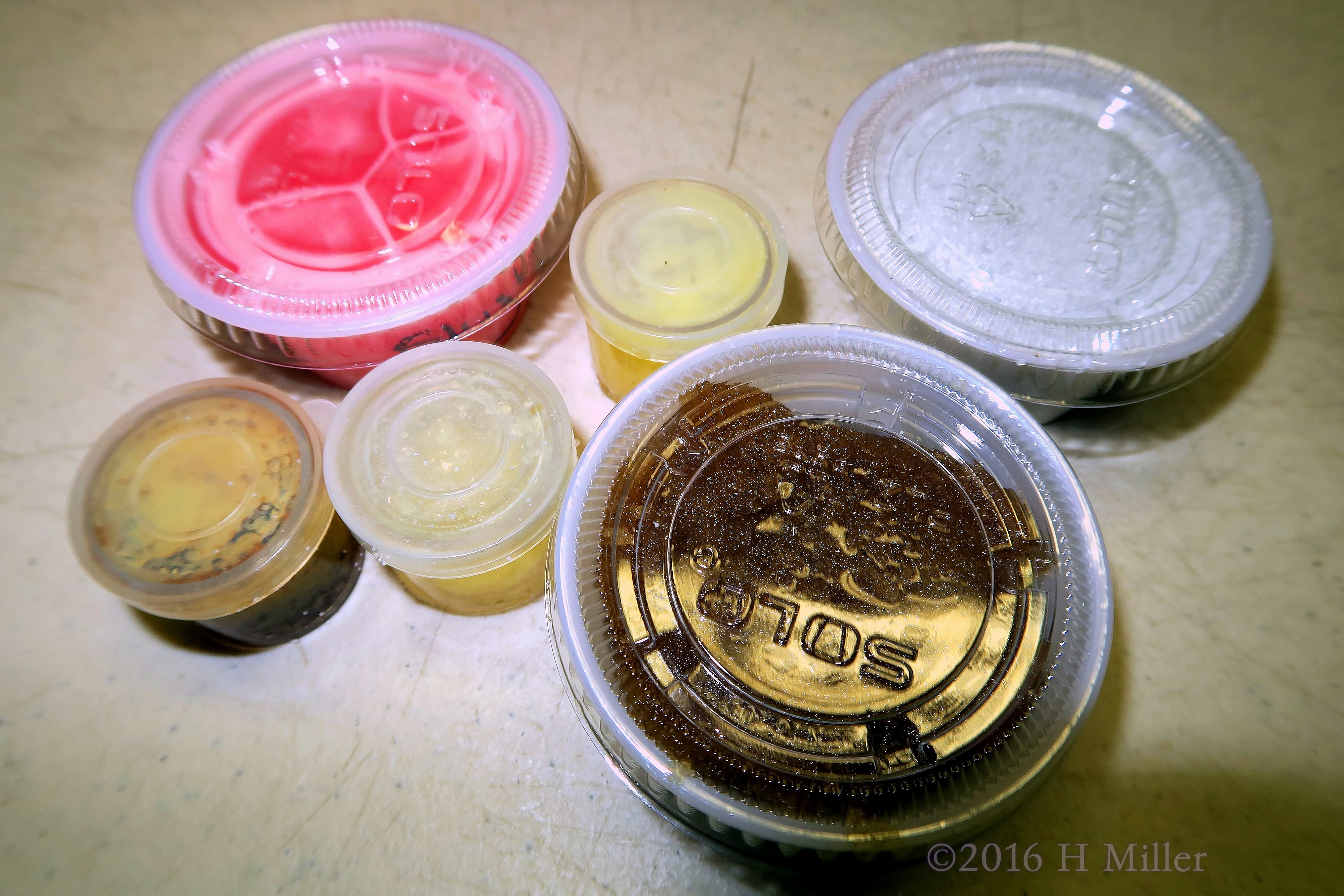 Glittery Paint Crafts Made, Sugar Scrub, Bath Salts, Bubble Bath, And Lip Balms! Glittery Paint Crafts Made, Sugar Scrub, Bath Salts, Bubble Bath, And Lip Balms!