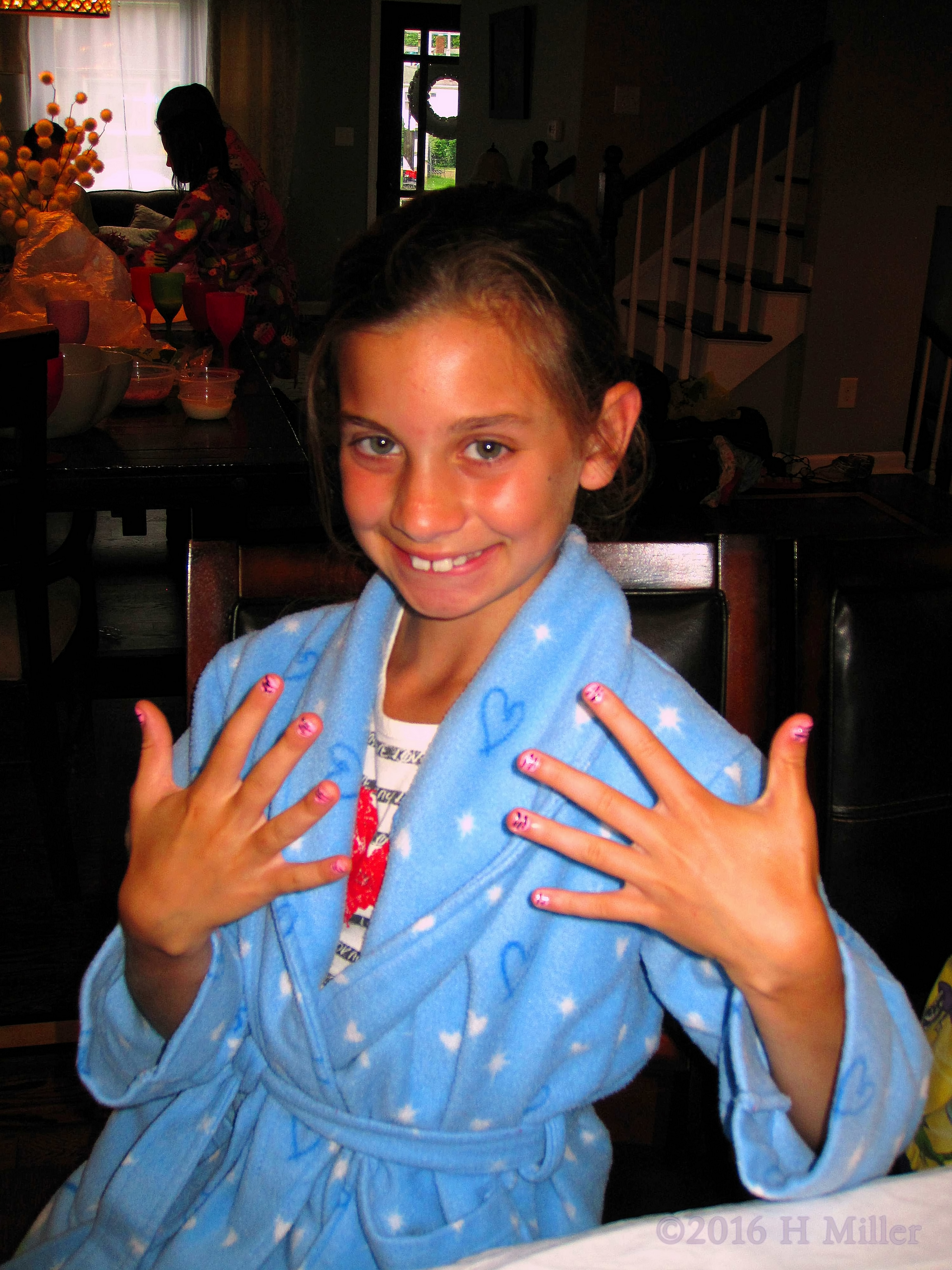 Home Kids Spa Cute Striped Mani Home Kids Spa Cute Striped Mani