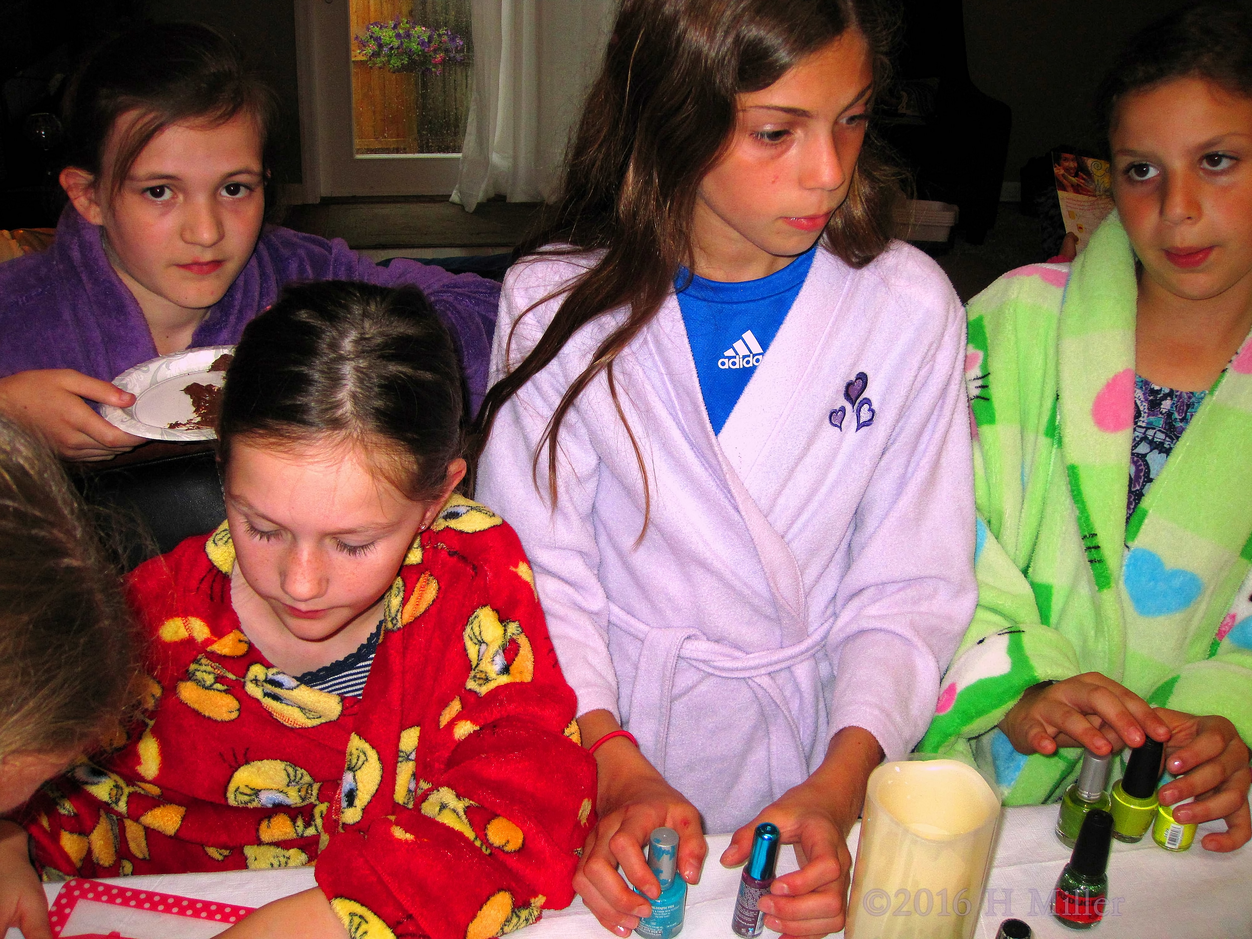 Snacks And Manis! Snacks And Manis!