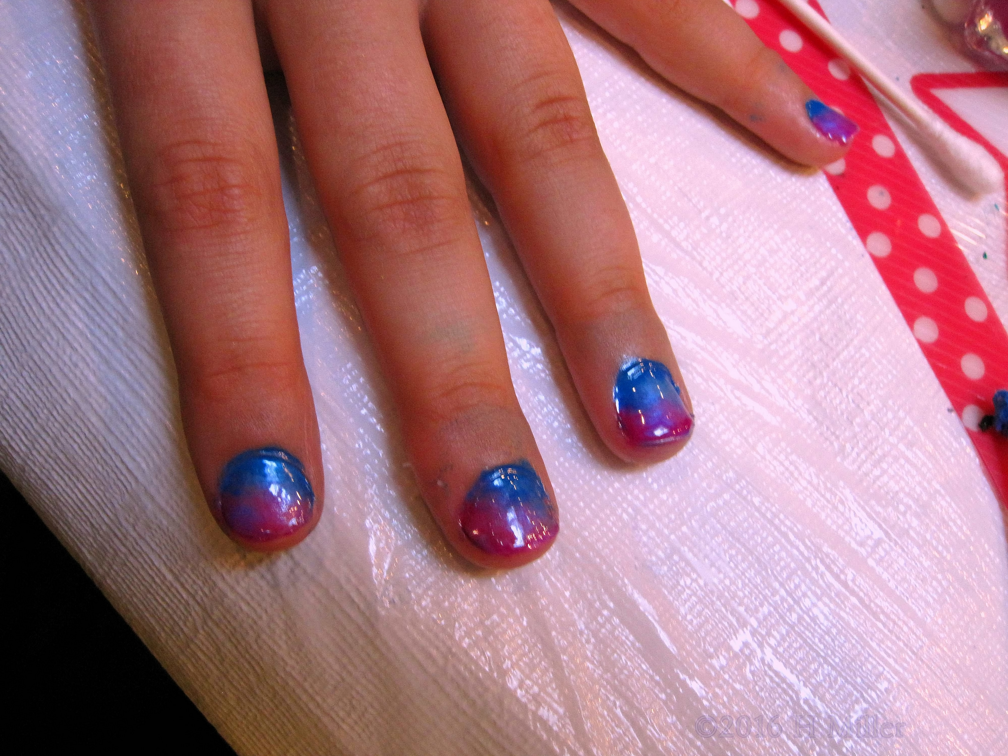 Sweet Blue And Pink Ombre Nail Art Sweet Blue And Pink Ombre Nail Art