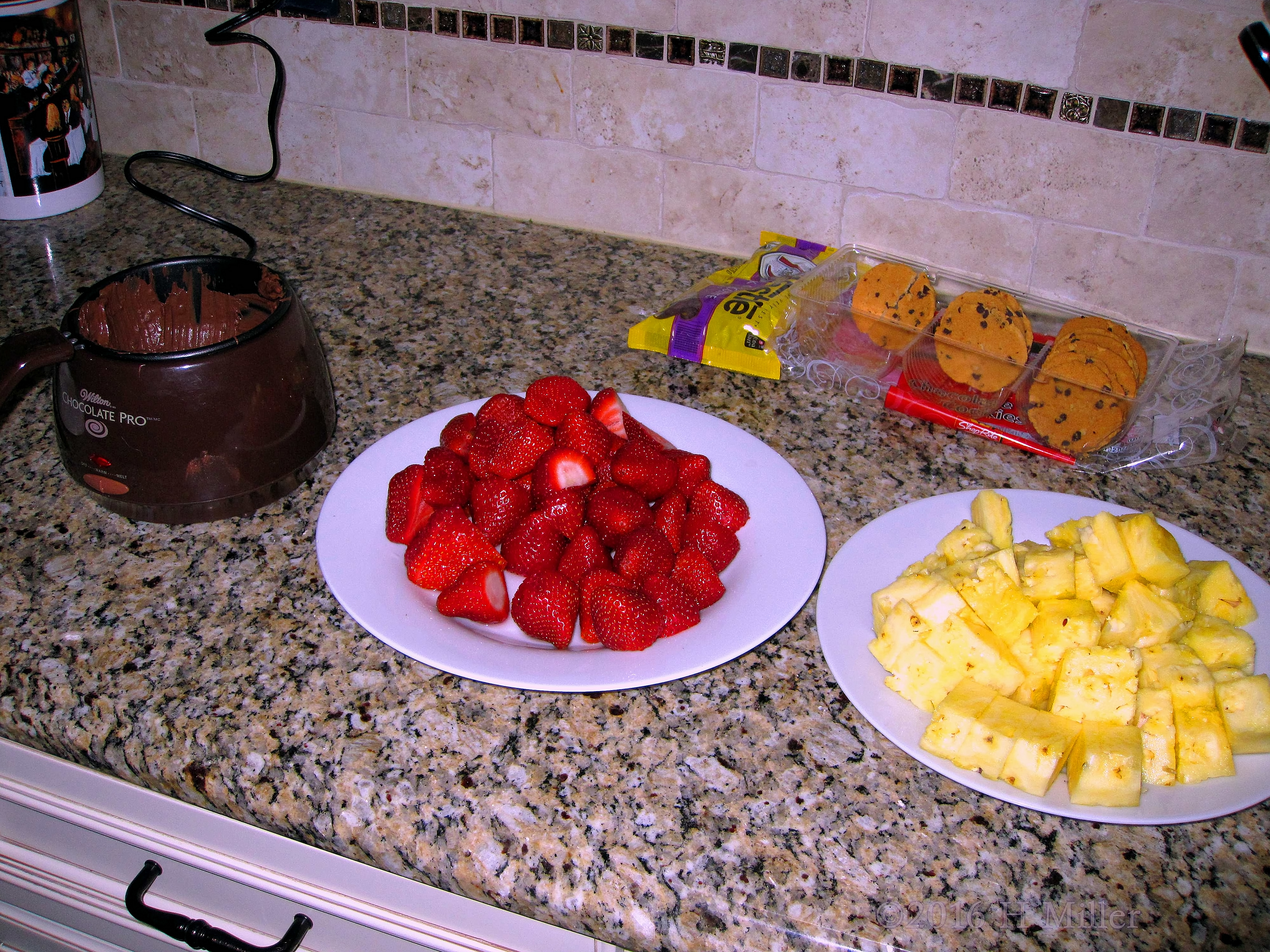 Yummy Snacks For The Party Yummy Snacks For The Party