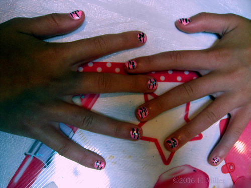 Cute Pink Zebra Mini Mani Cute Pink Zebra Mini Mani